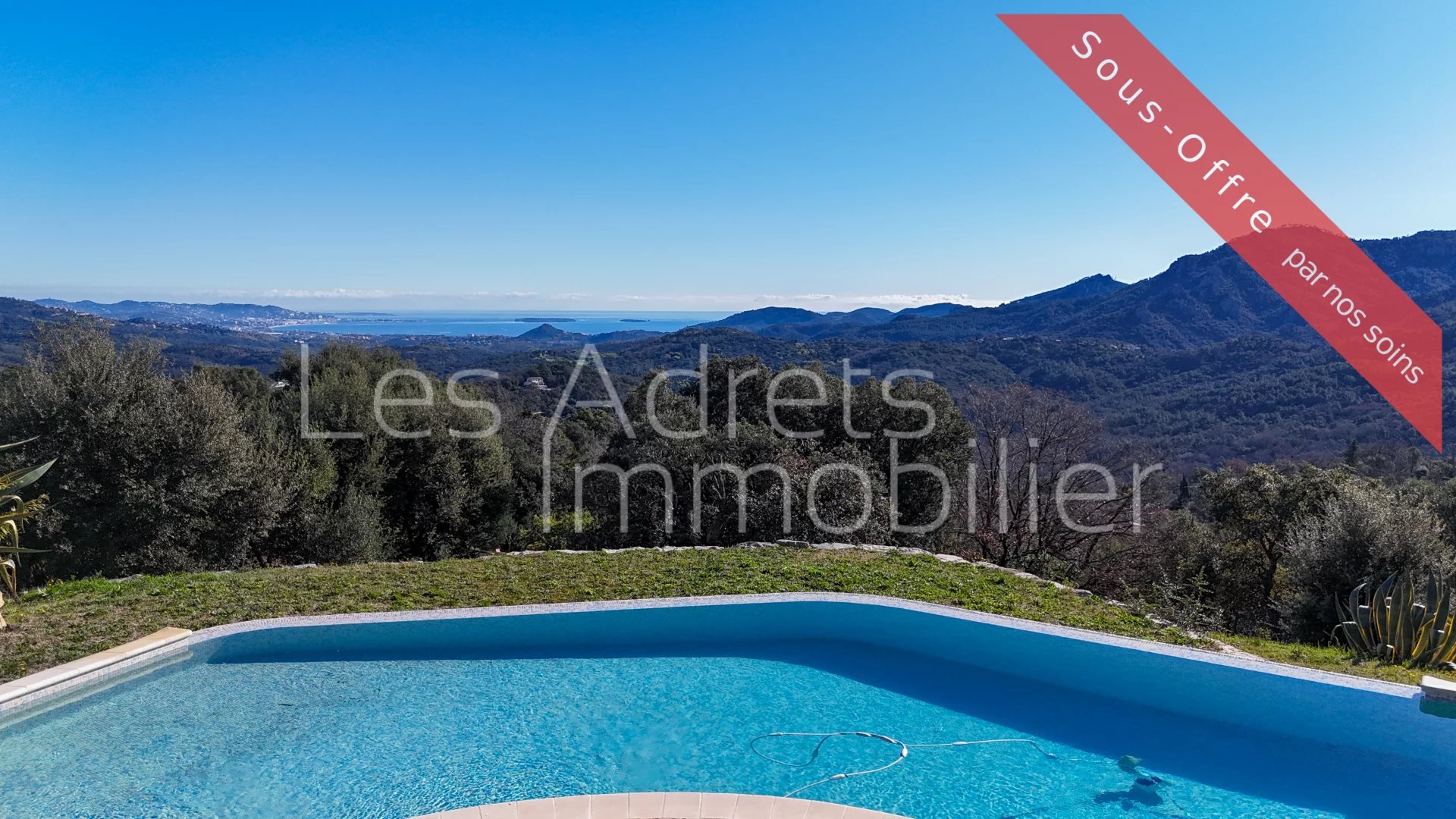 Exceptional property with panoramic sea and Esterel views