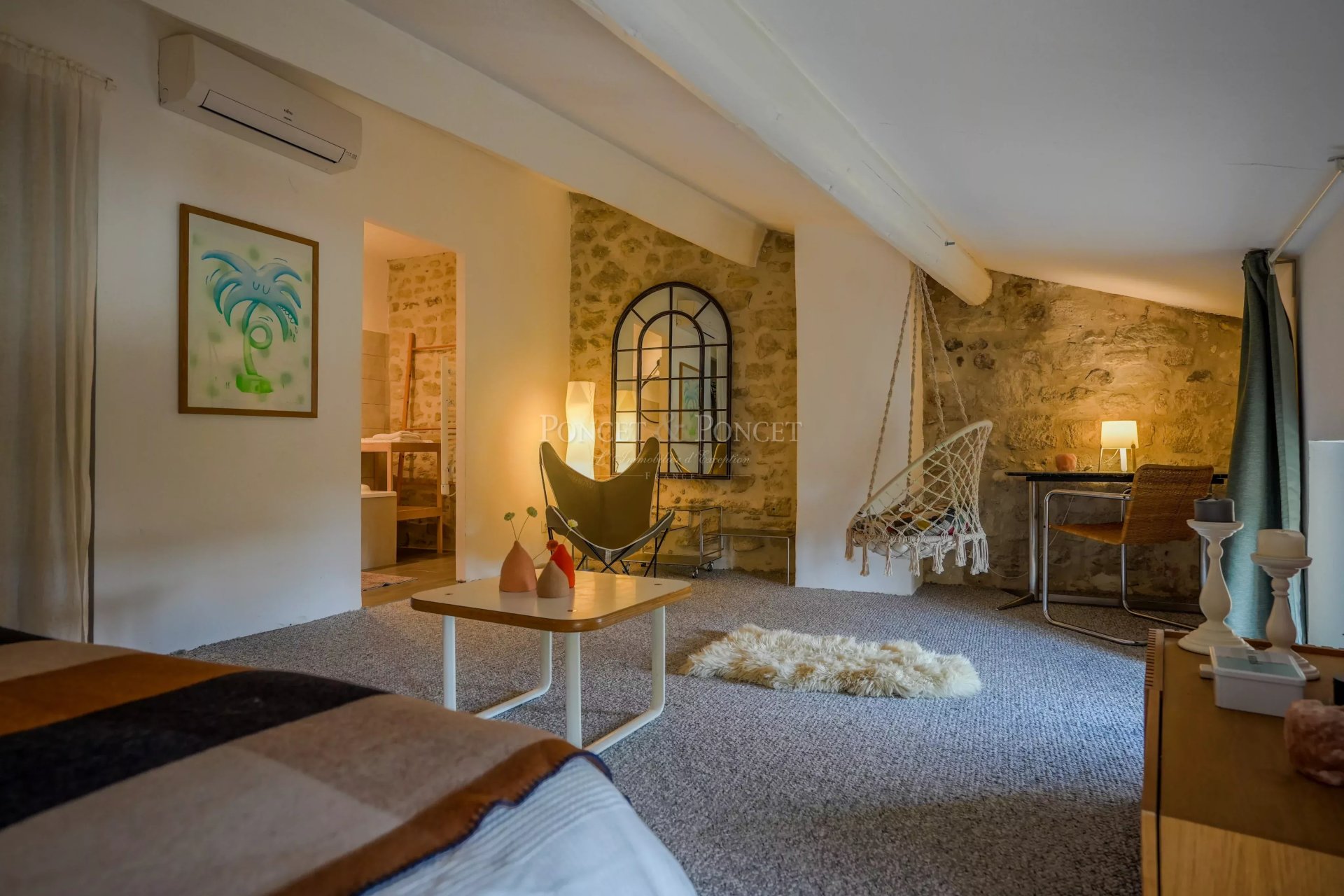 7 Bedroom Villa/Townhouse's Image 12