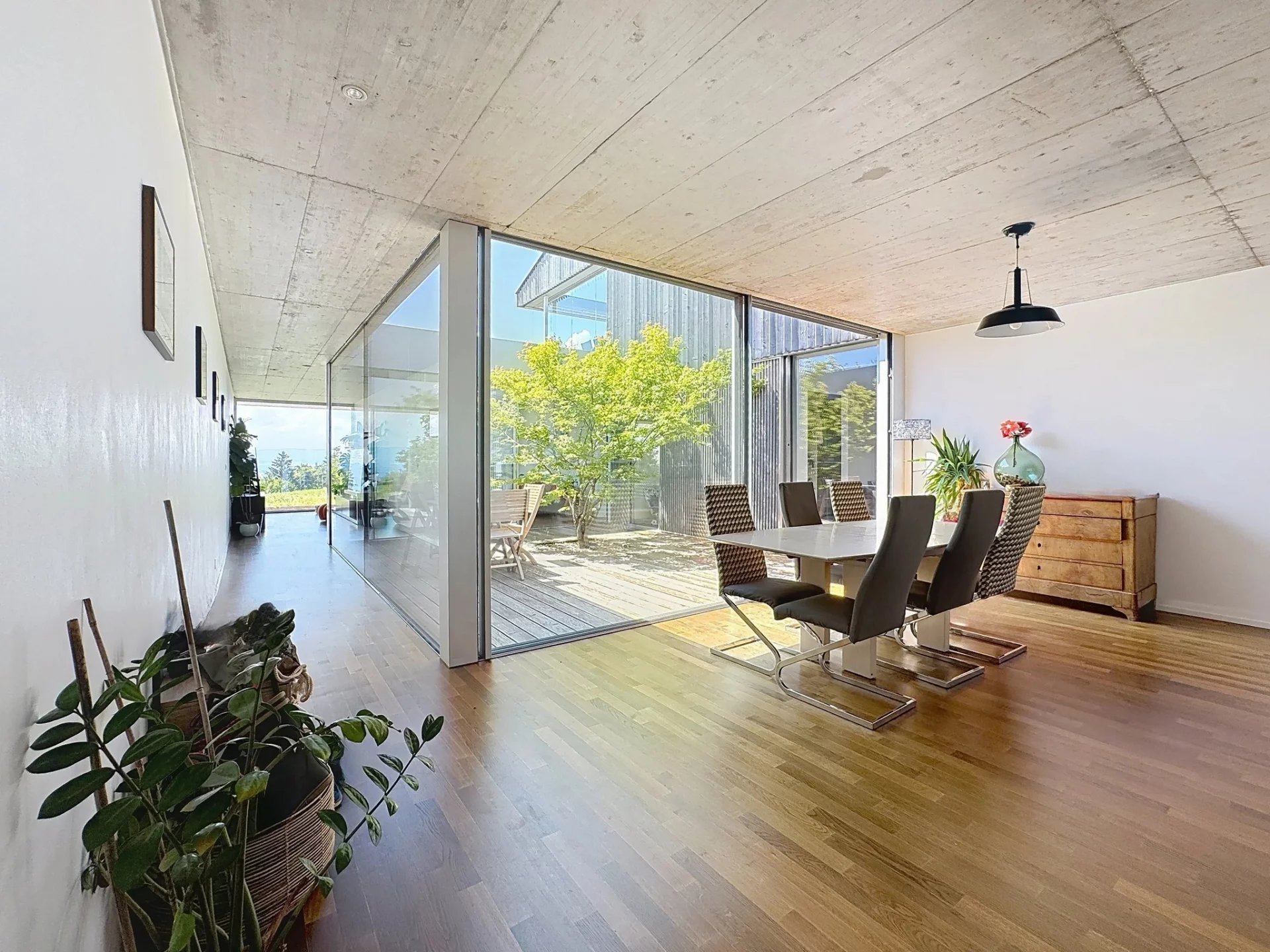 Magnifique appartement avec vue lac