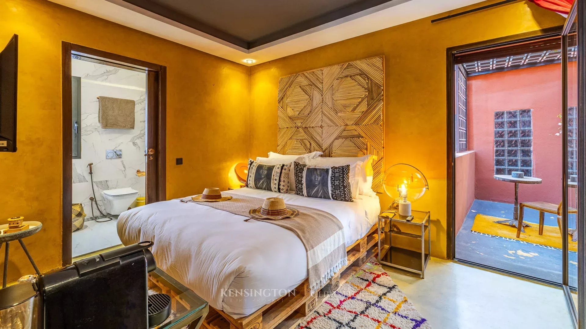 6 Bedroom Villa/Townhouse's Image 8