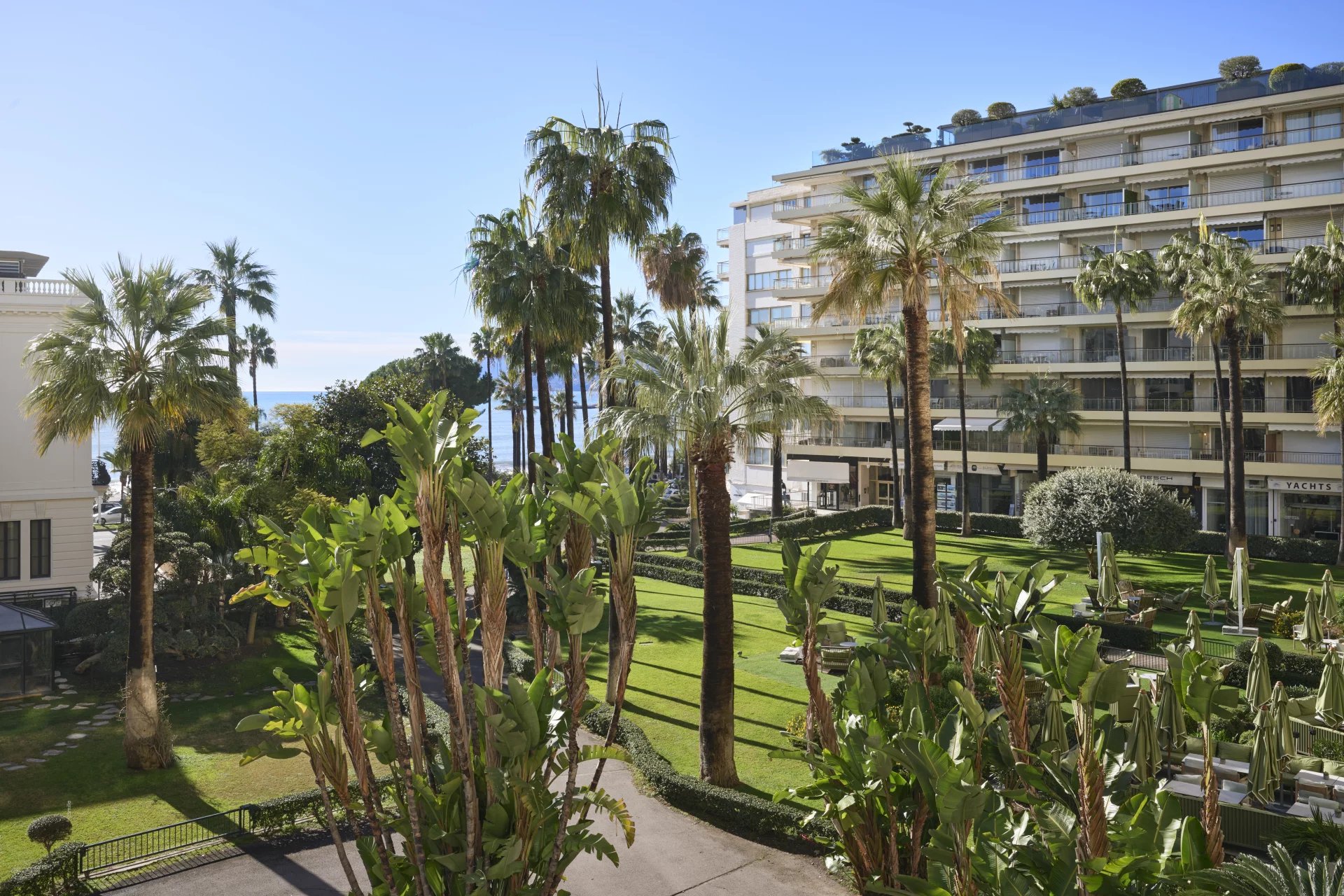  Image of Apartment - 2 Bedrooms for Sale in Alpes-Maritimes-Cannes-France, Image 12