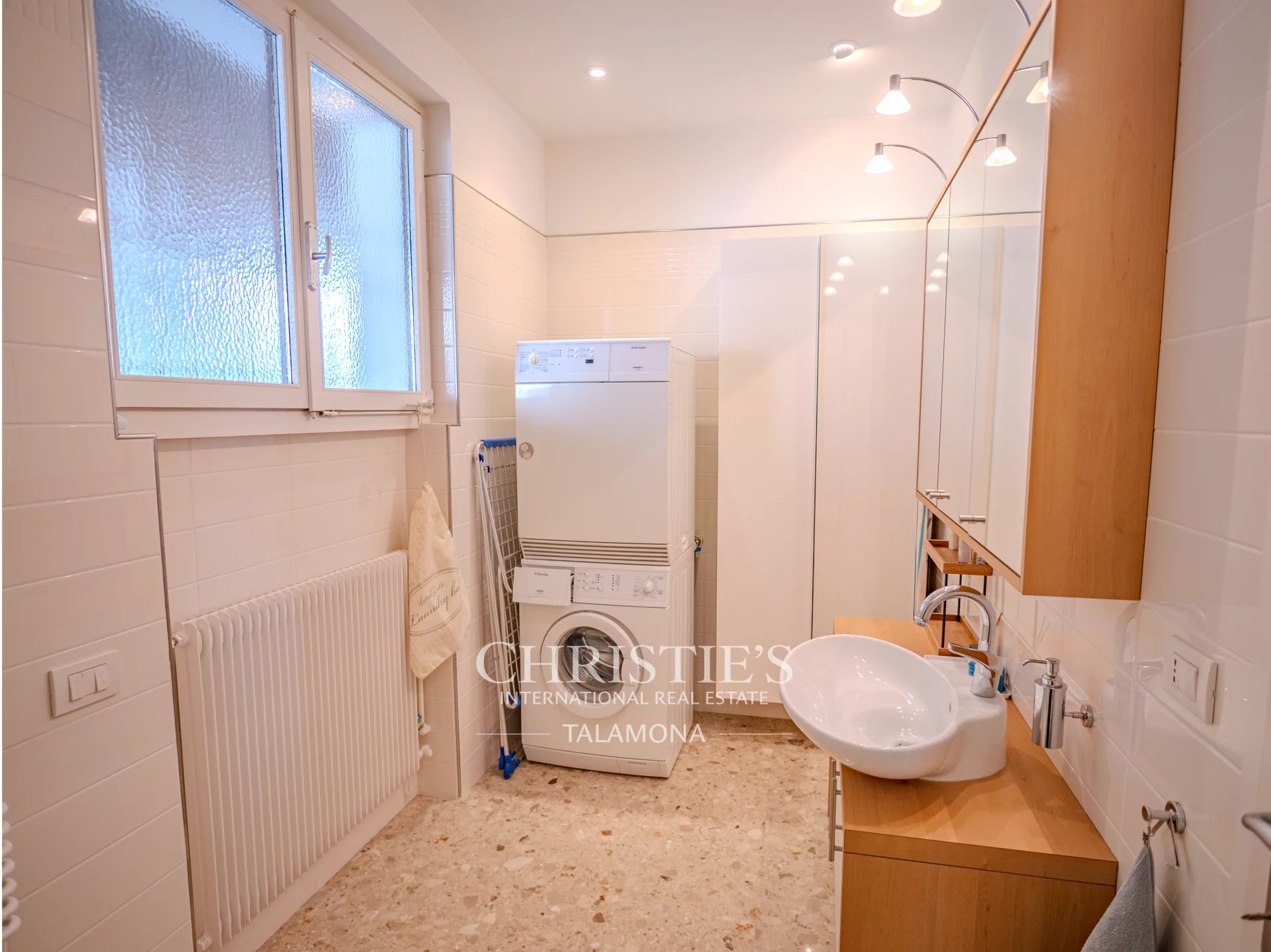 4 Bedroom Villa/Townhouse's Image 16