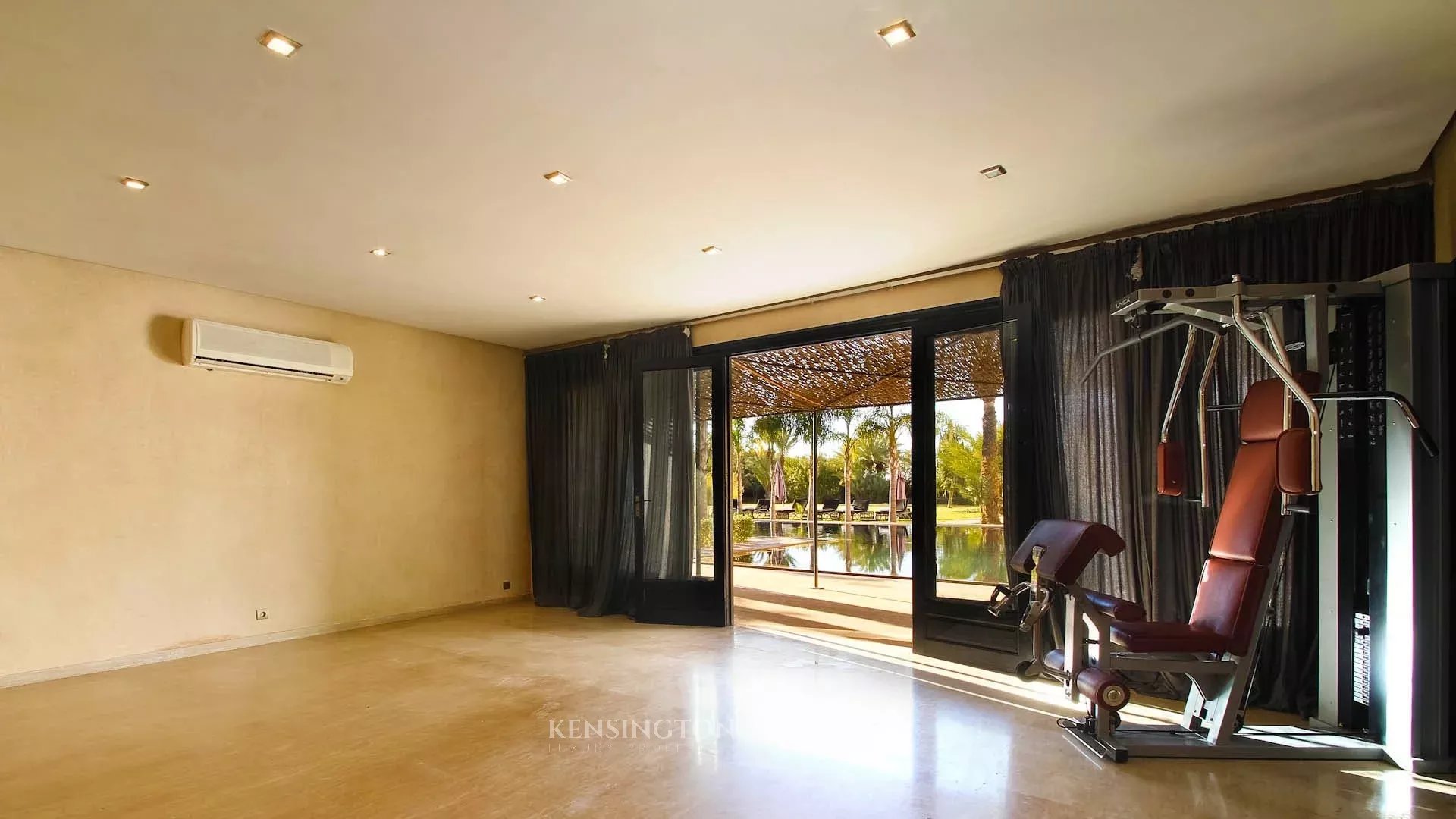 8 Bedroom Villa/Townhouse's Image 23