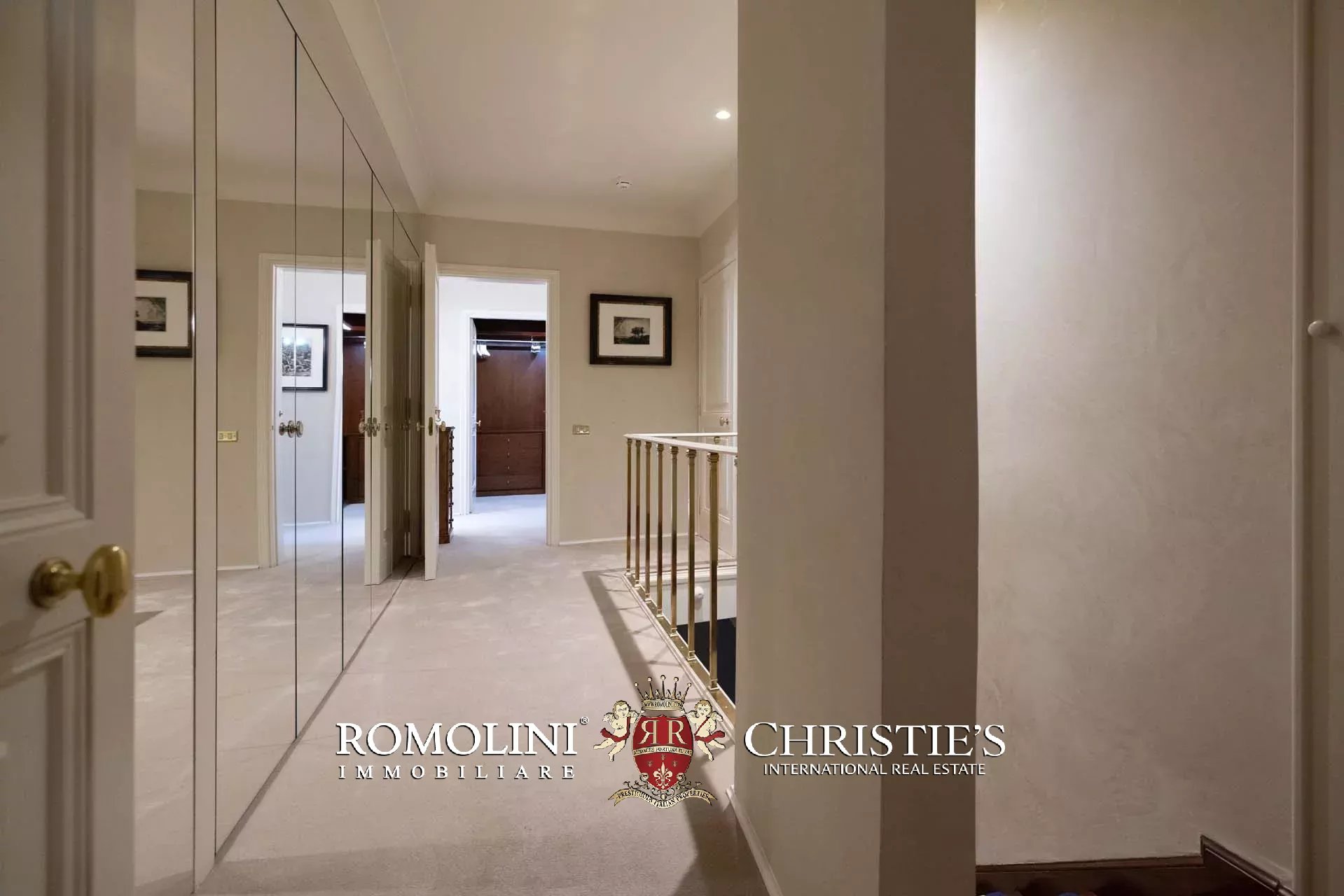 16 Bedroom Villa/Townhouse's Image 35