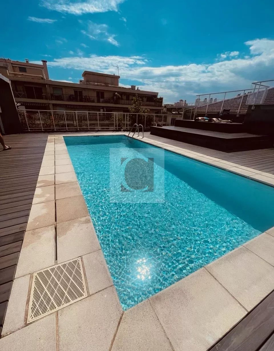 NICE RIQUIER : 3P DERNIER ETAGE, BALCON, DOUBLE PARKING, CAVE