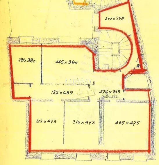 Appartement de standing de 110 m² avec 4 pièces rénovées au pied du parc Monceau – Paris 8e