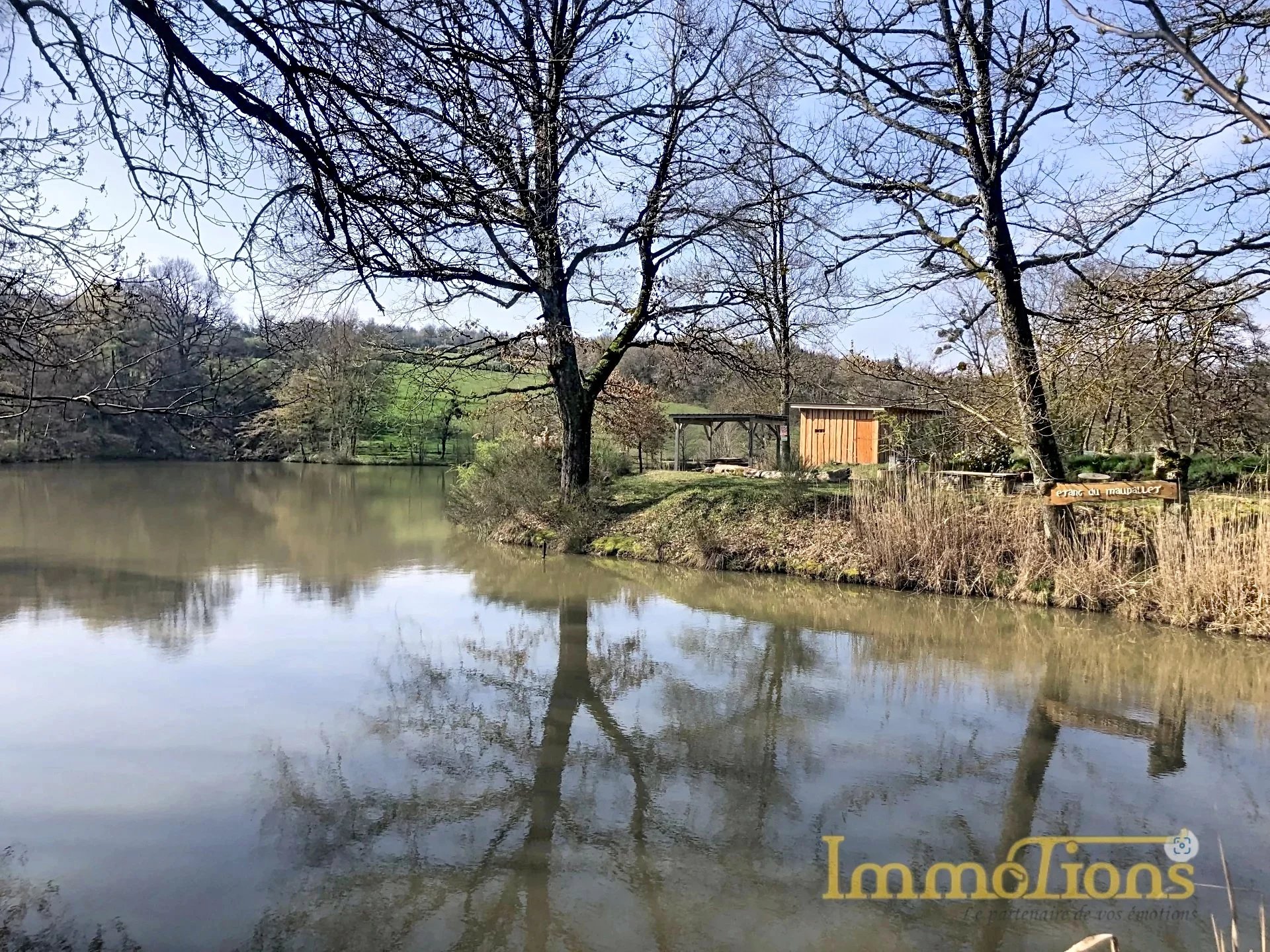 Sale Plot of land Pommier-de-Beaurepaire