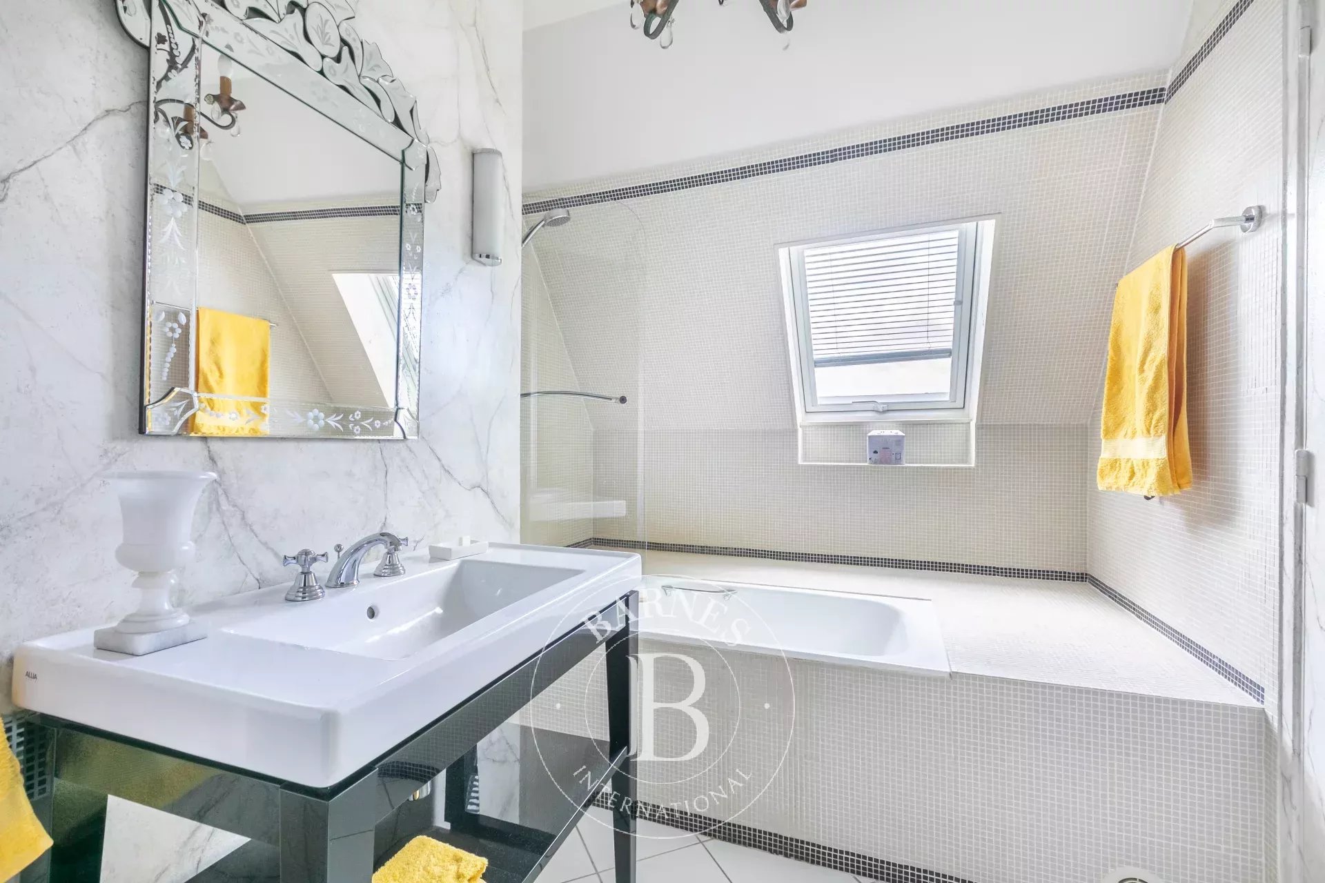 Daire Paris 8ème - picture 11