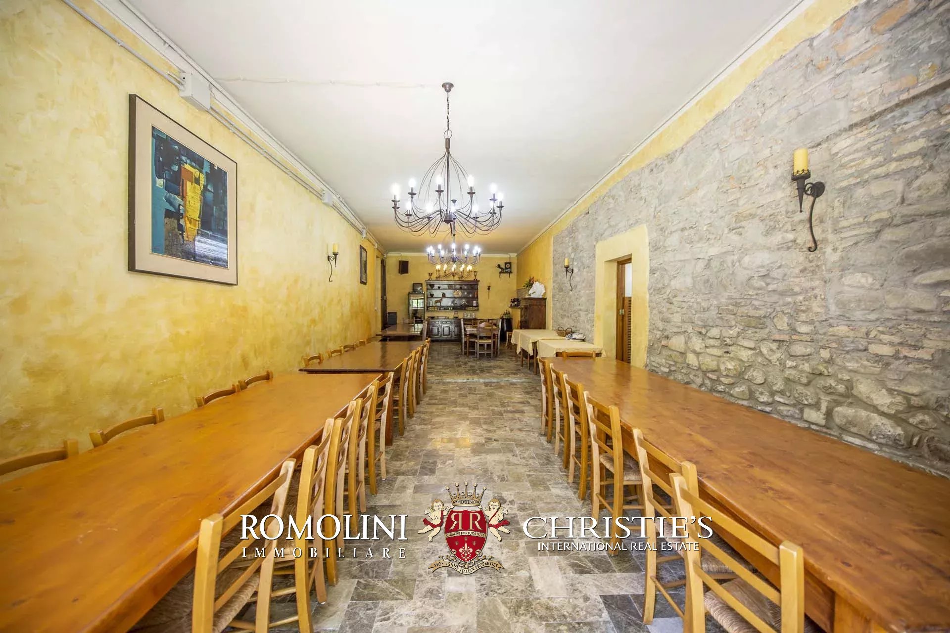 33 Bedroom Villa/Townhouse's Image 35