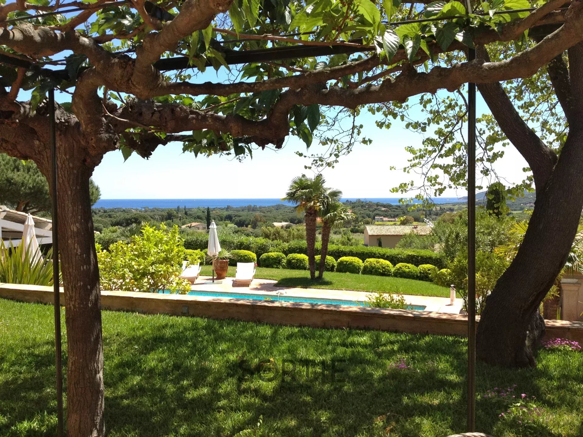 Agence immobilière de Sortie Realty