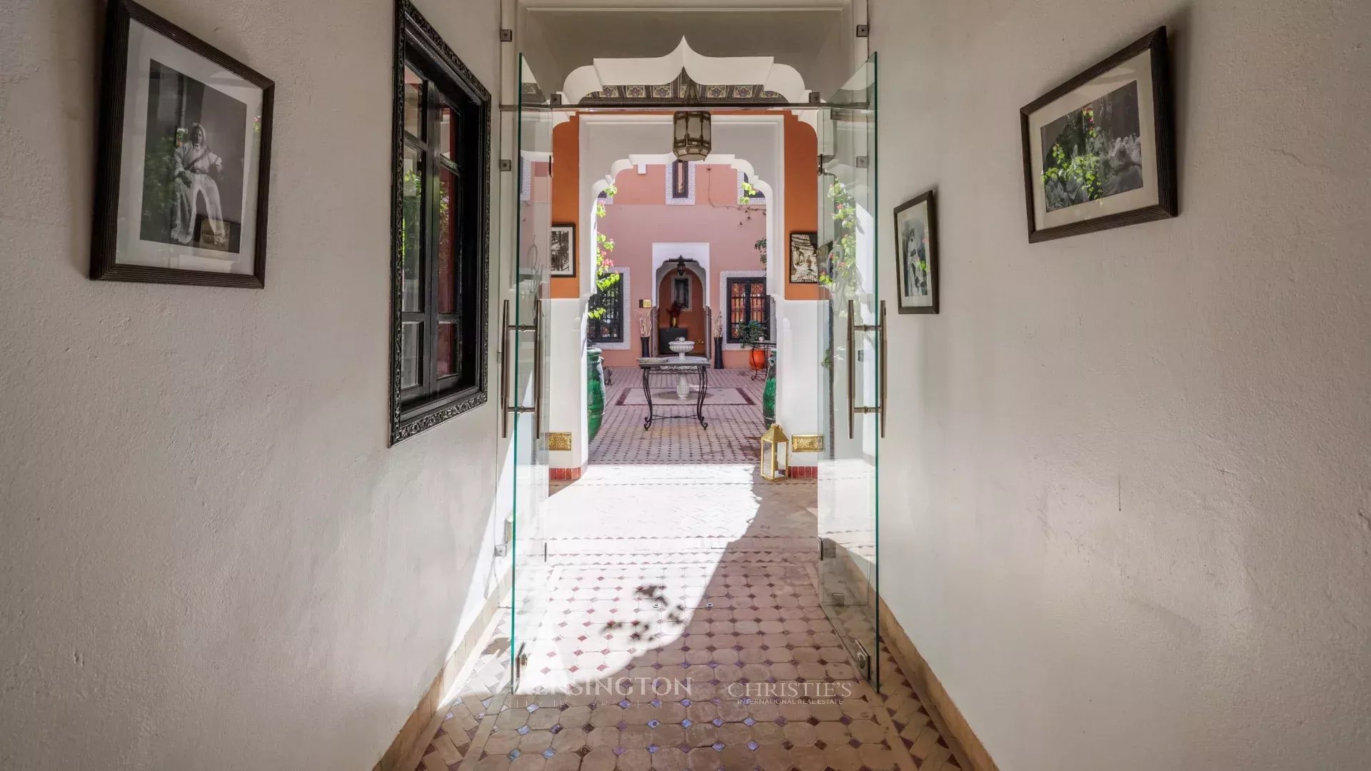 18 Bedroom Villa/Townhouse's Image 34