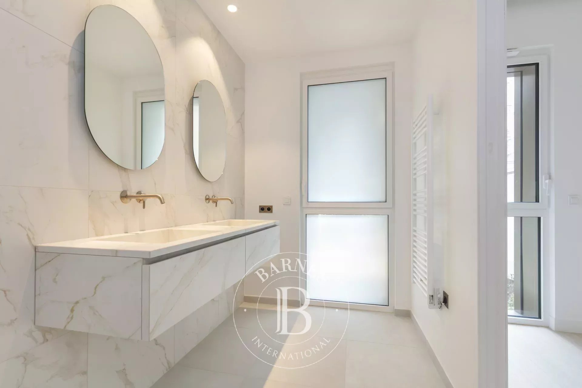 Daire Paris 8ème - picture 9