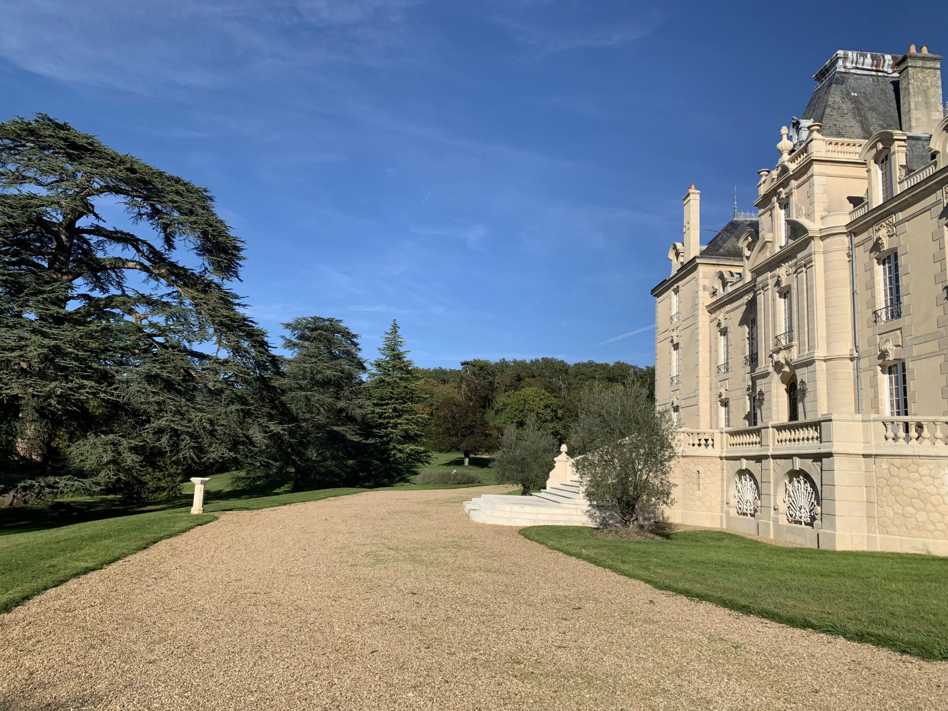 16 Bedroom Chateau's Image 3