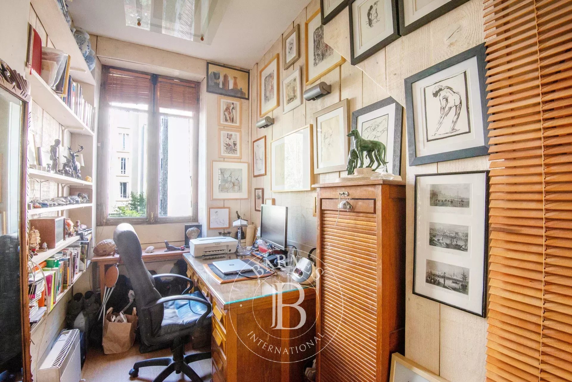 Ev Vanves - picture 6