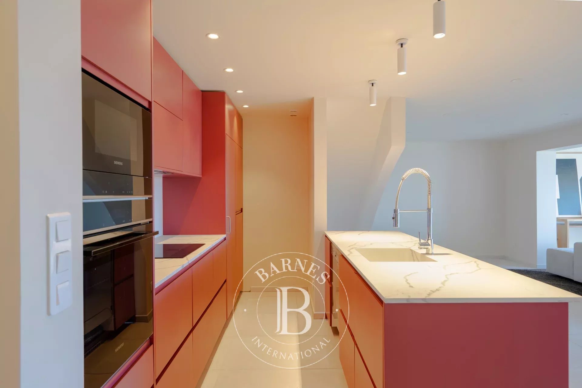 Daire Saint Jean - picture 7