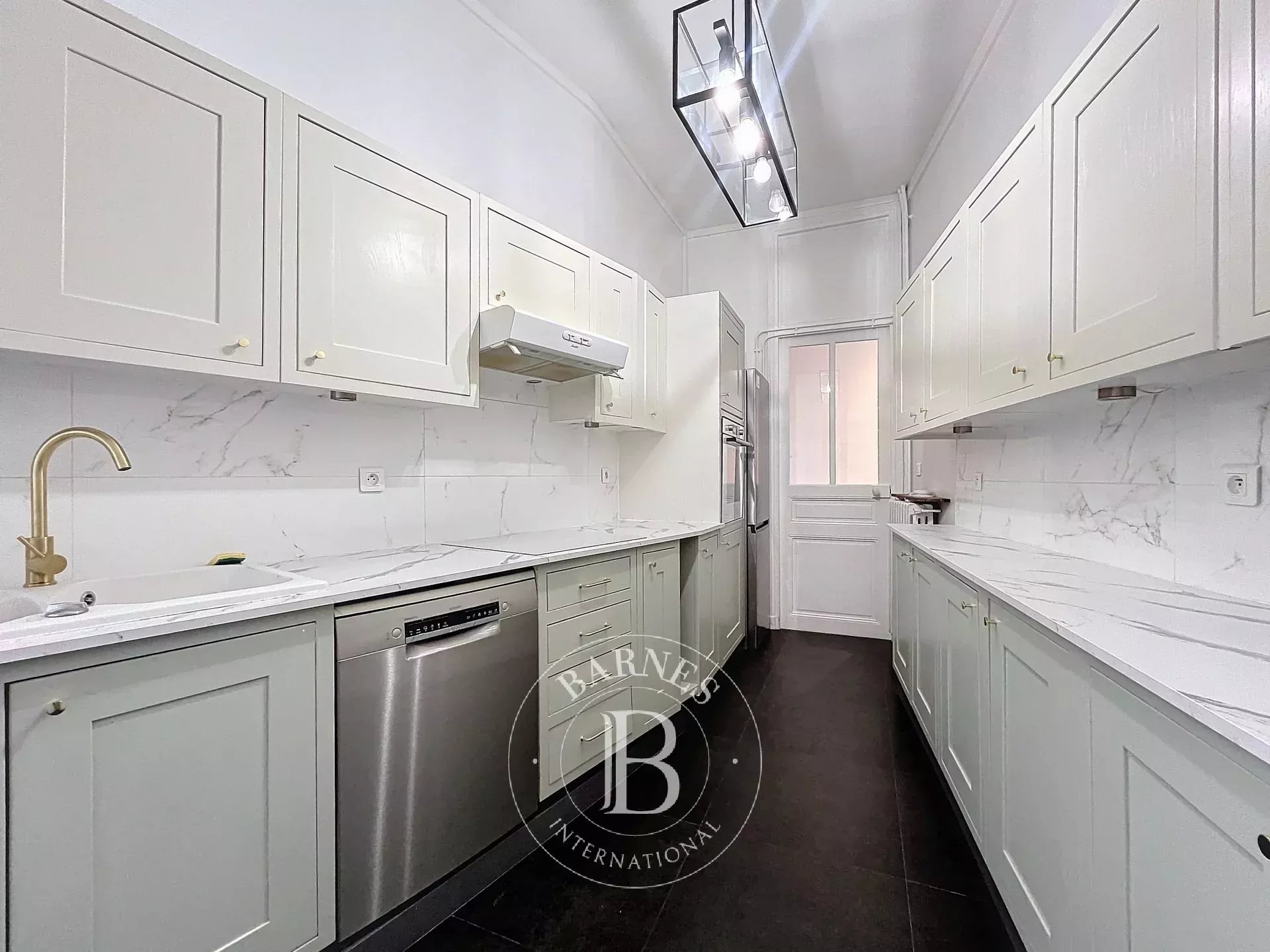 Daire Paris 18ème - picture 4