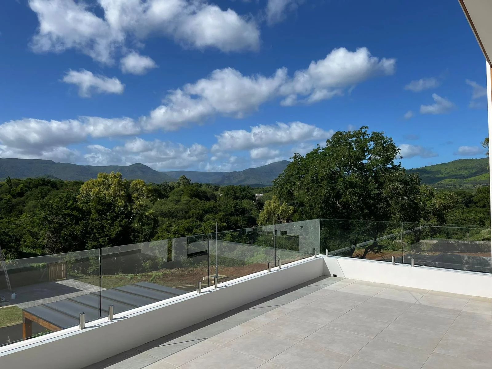 TAMARIN - Splendid contemporary villa - 4 bedrooms