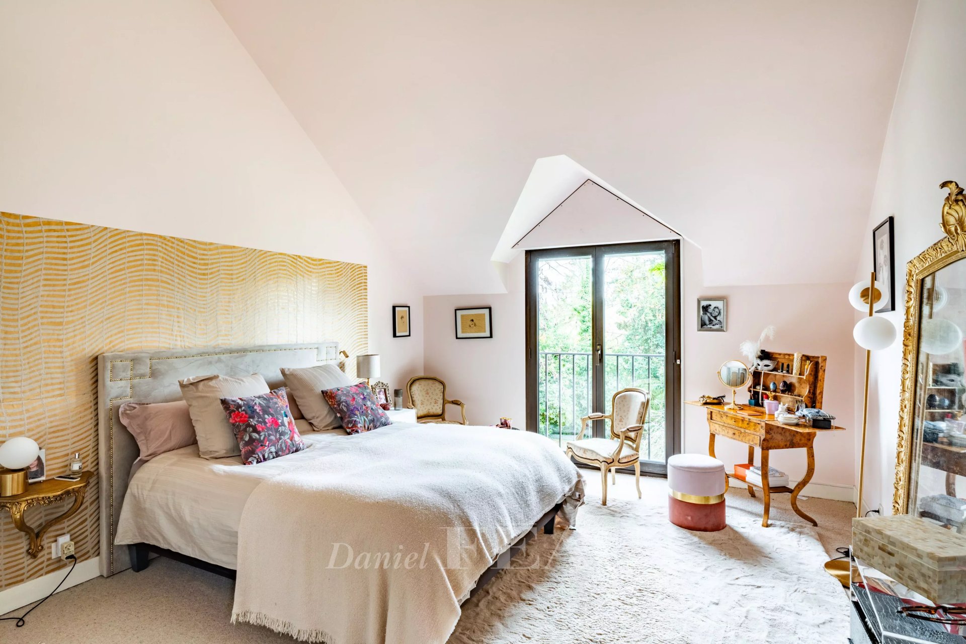 5 Bedroom Villa/Townhouse's Image 4