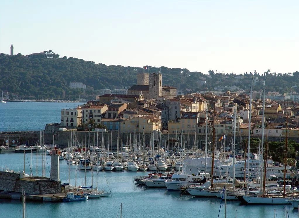 VIEIL Antibes Droit au bail 28m2