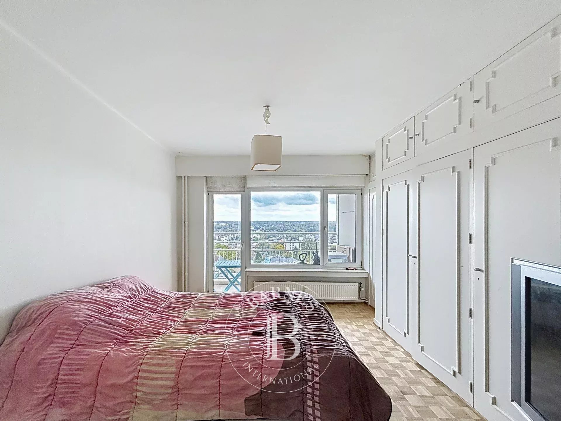 Appartement 2 chambres, terrasses, garage, vues panoramiques