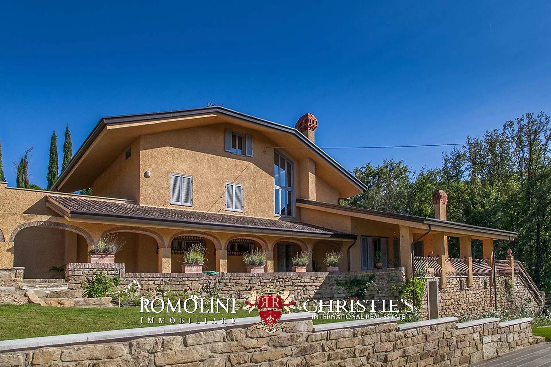 5 Bedroom Villa/Townhouse's Image 10