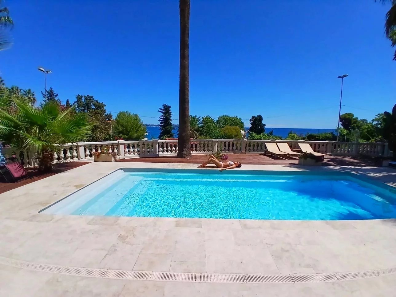 GOLFE JUAN, LIMITE CANNES VENTE MAISON VUE MER