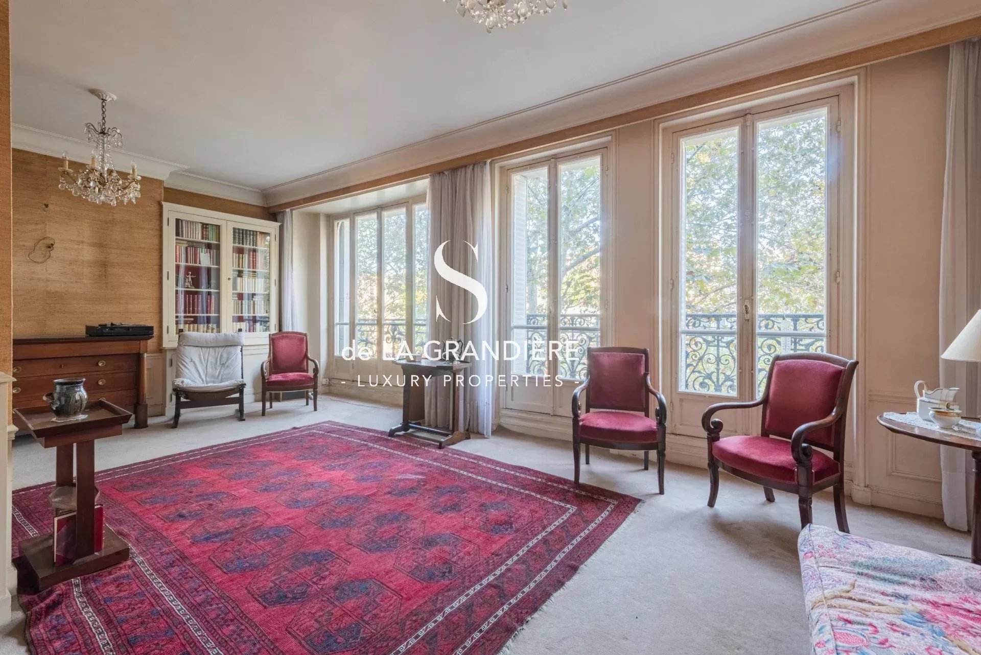Paris 16ème - rue Molitor - 117m2