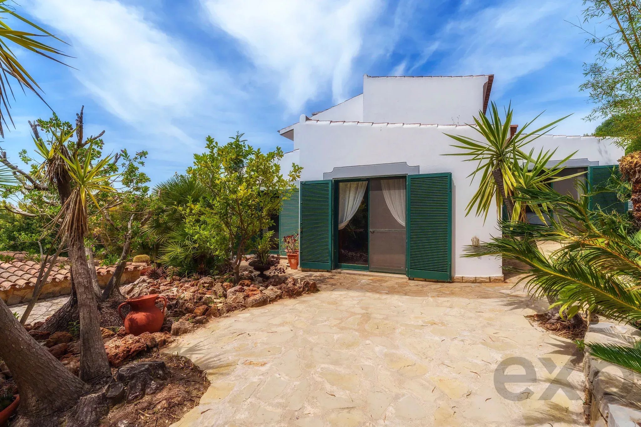 Exceptional hilltop villa with panoramic sea and countryside views 86991734 image 9