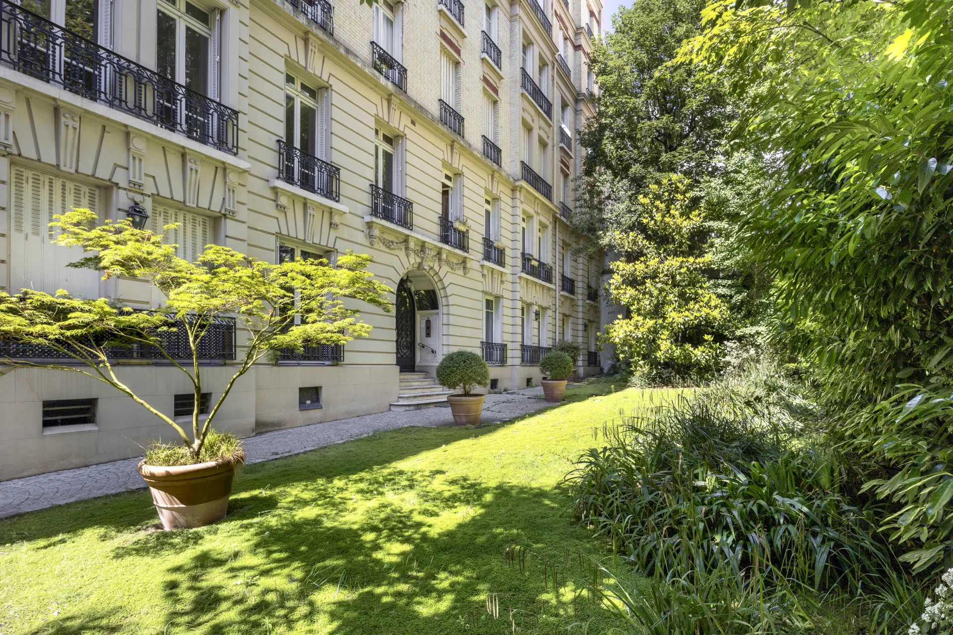 Paris 16e - PASSY / LA MUETTE