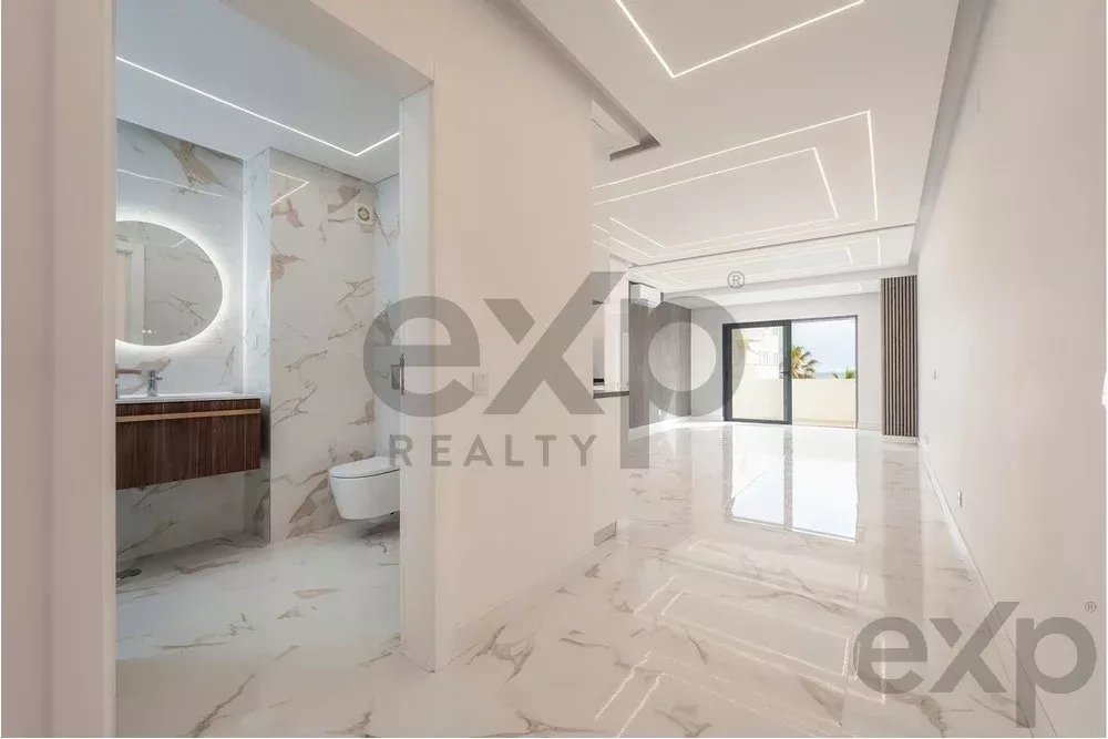 Modern 2-Bedroom Beachfront Apartment in Quarteira 85948404 image 26