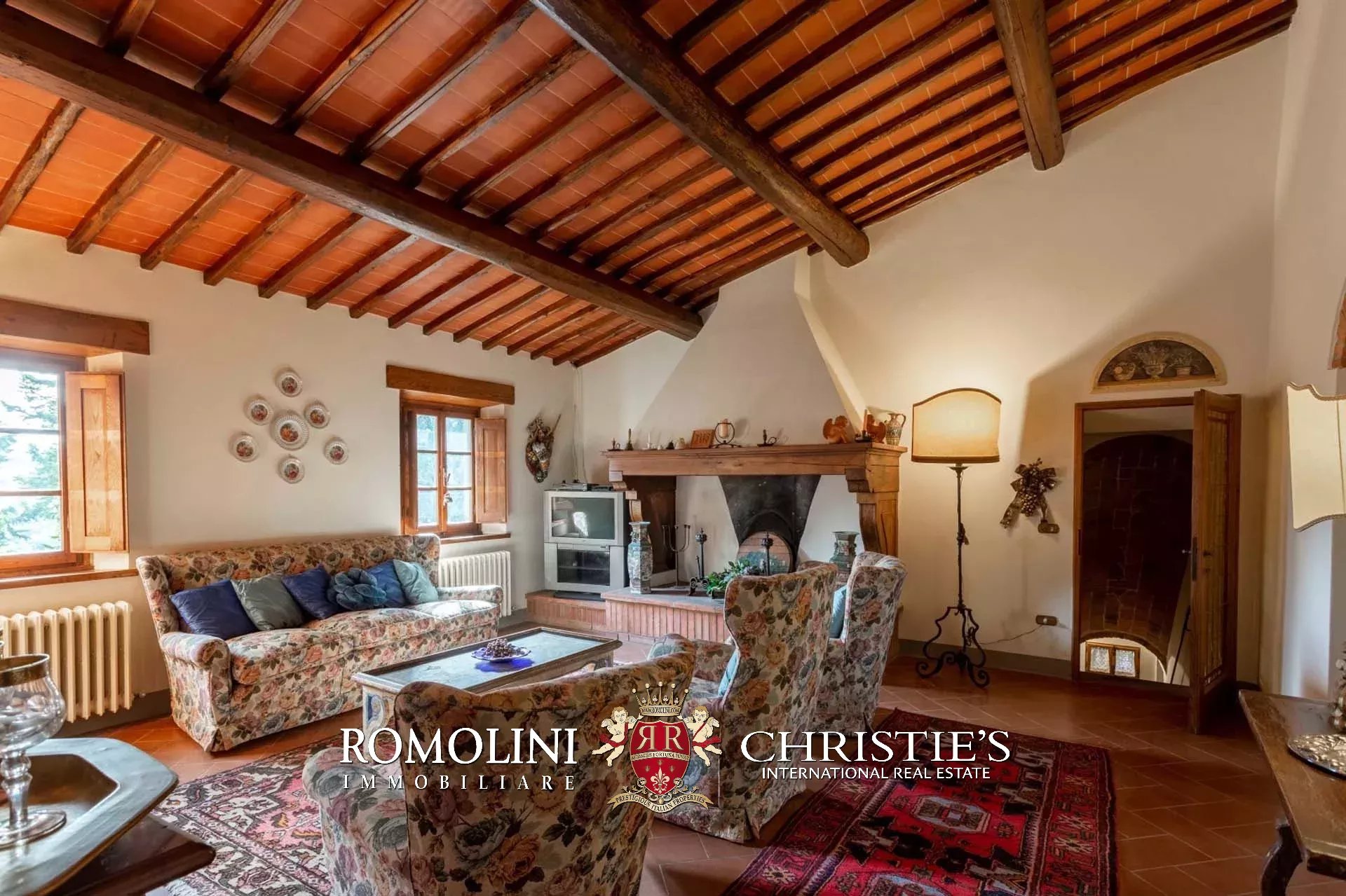 9 Bedroom Vineyard's Image 23