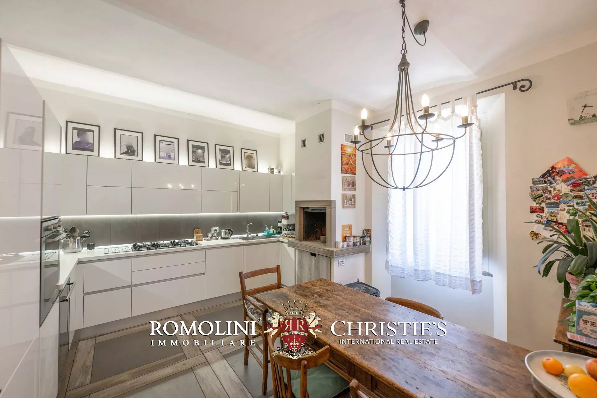 5 Bedroom Villa/Townhouse's Image 13