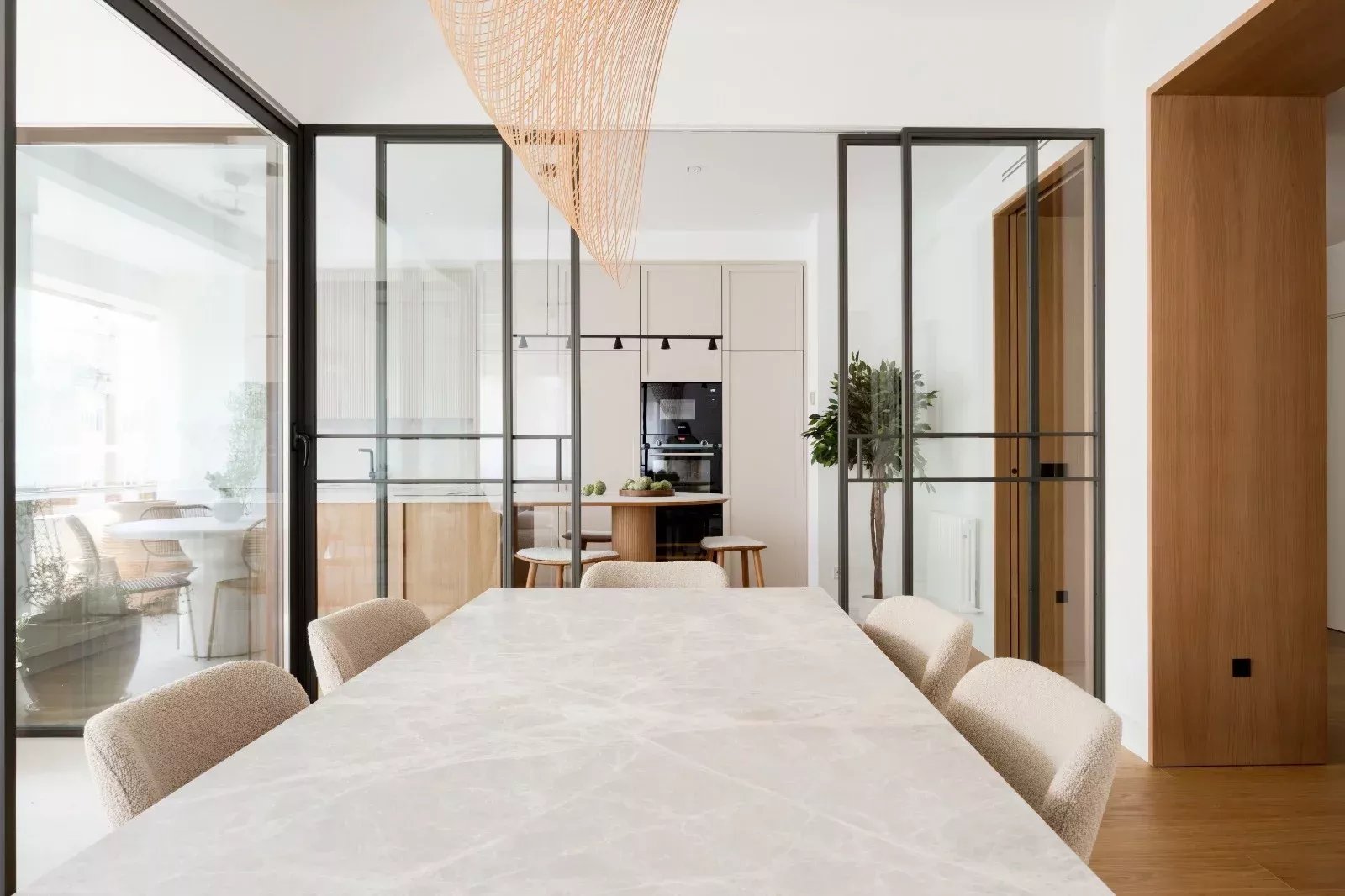 Appartement exclusif de 241 m² avec terrasse dans le quartier de Salamanca - picture 15 title=