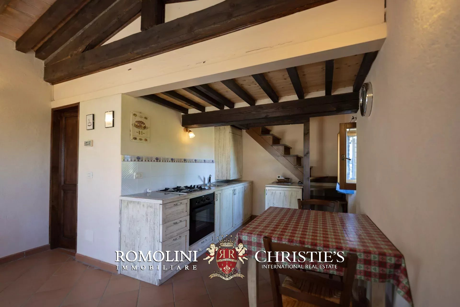 8 Bedroom Villa/Townhouse's Image 49
