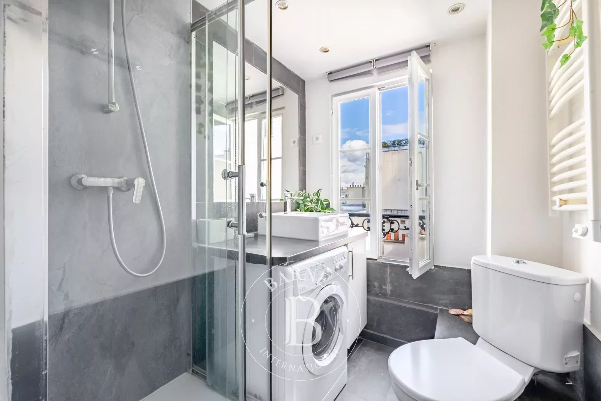 Daire Paris 4ème - picture 11