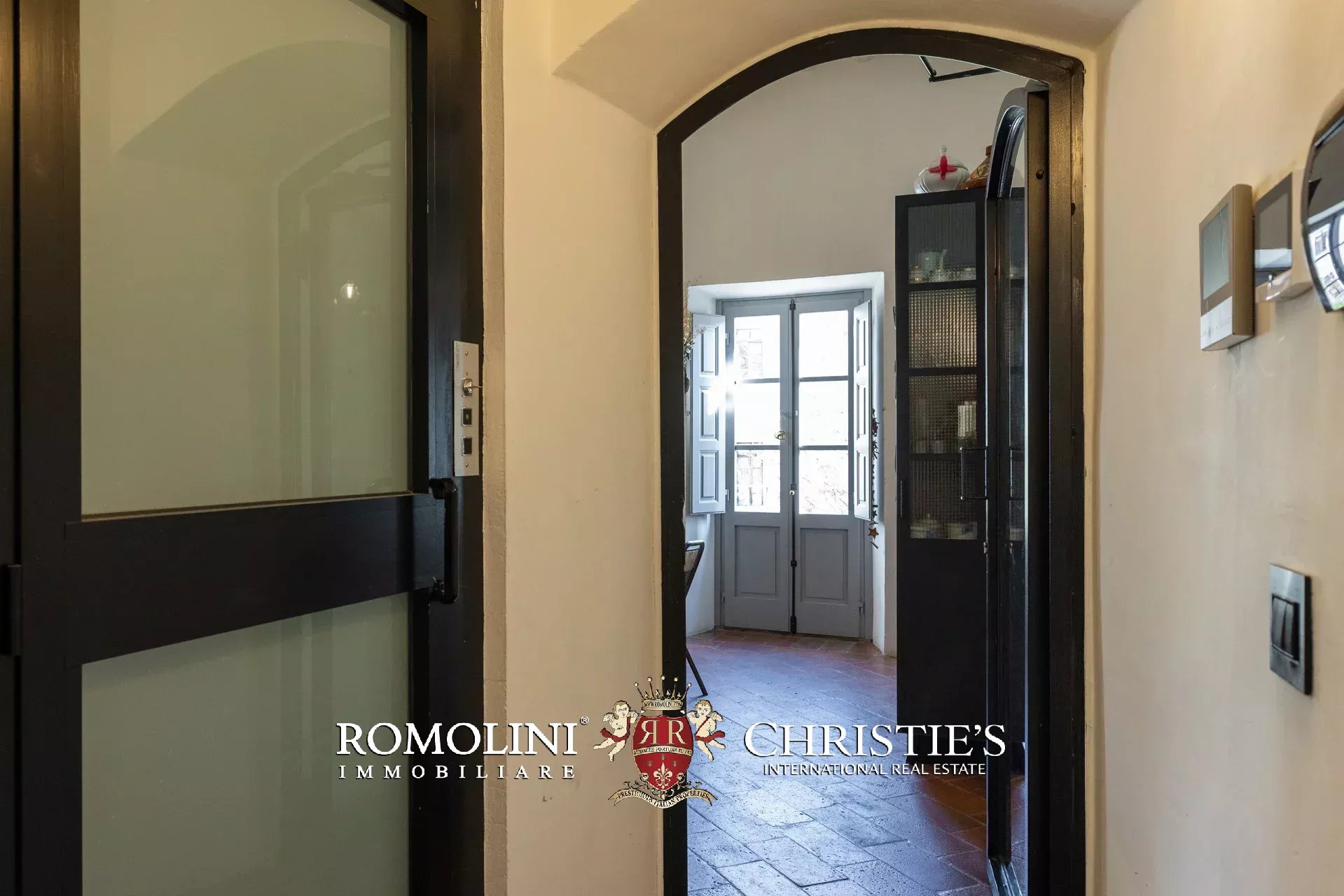 3 Bedroom Apartment/Flat's Image 32