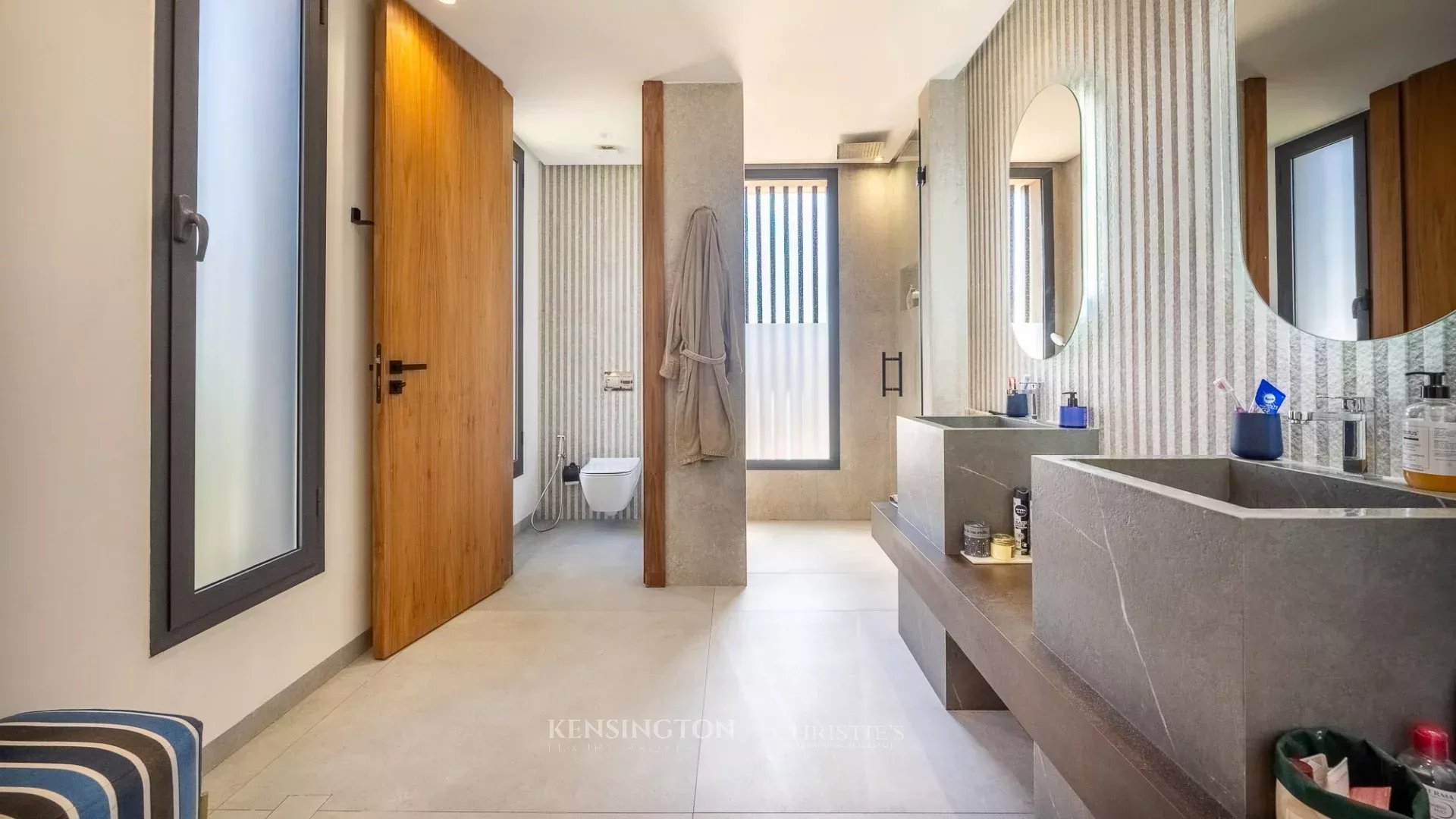 4 Bedroom Villa/Townhouse's Image 10