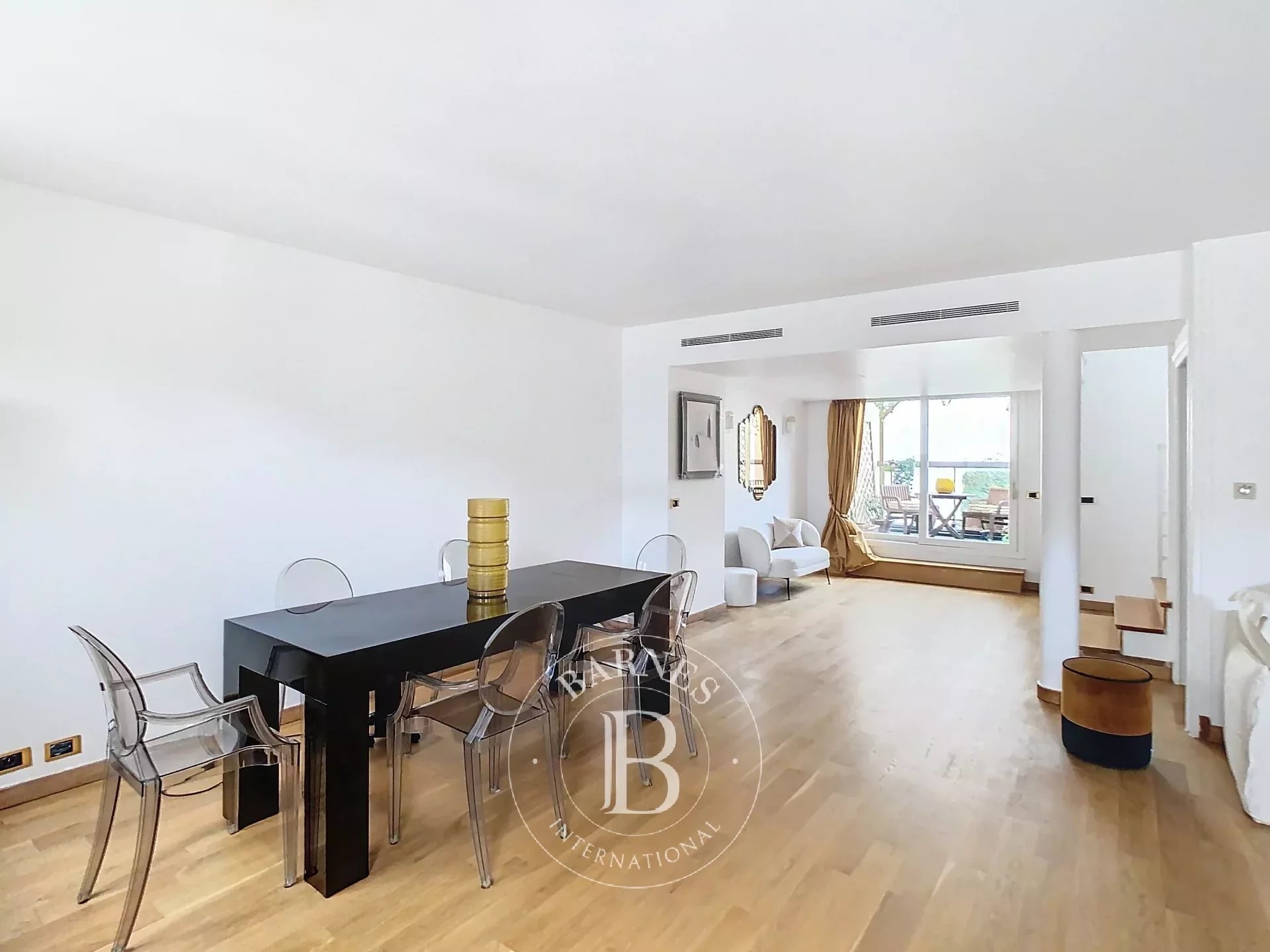 Daire Paris 8ème - picture 7