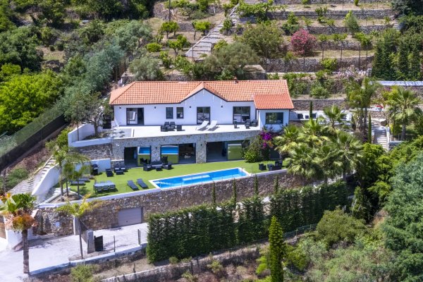 Luxury Villa Vallauris: A Family Legacy Estate in Golfe-Juan — photo 3