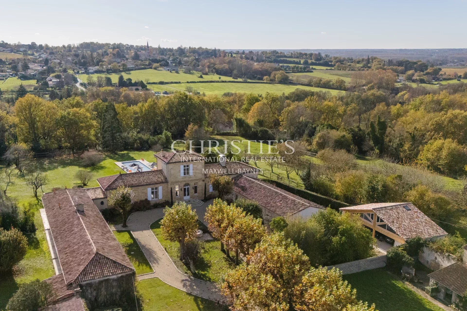 6 Bedroom Villa/Townhouse's Image 26