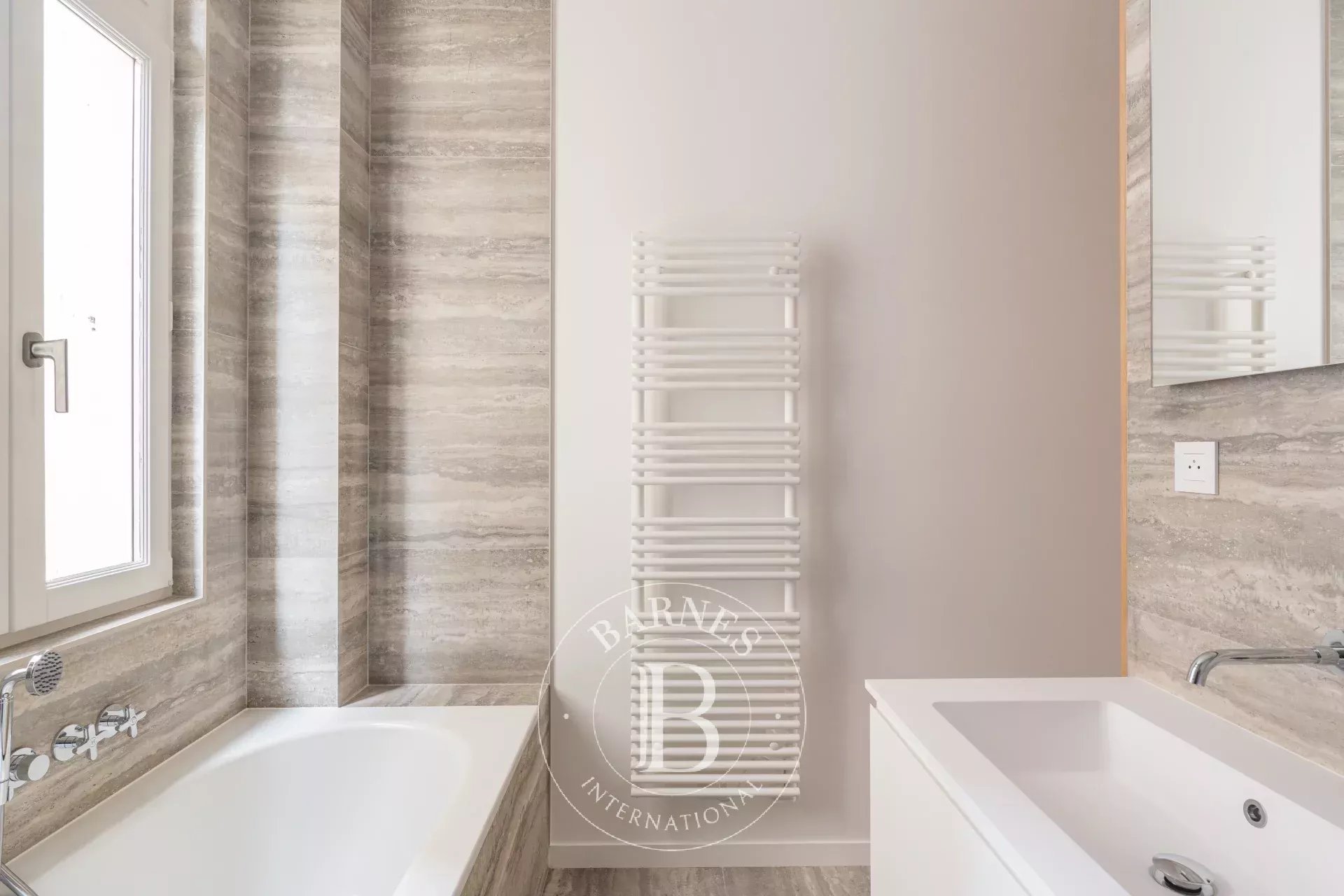 Daire Paris 8ème - picture 10