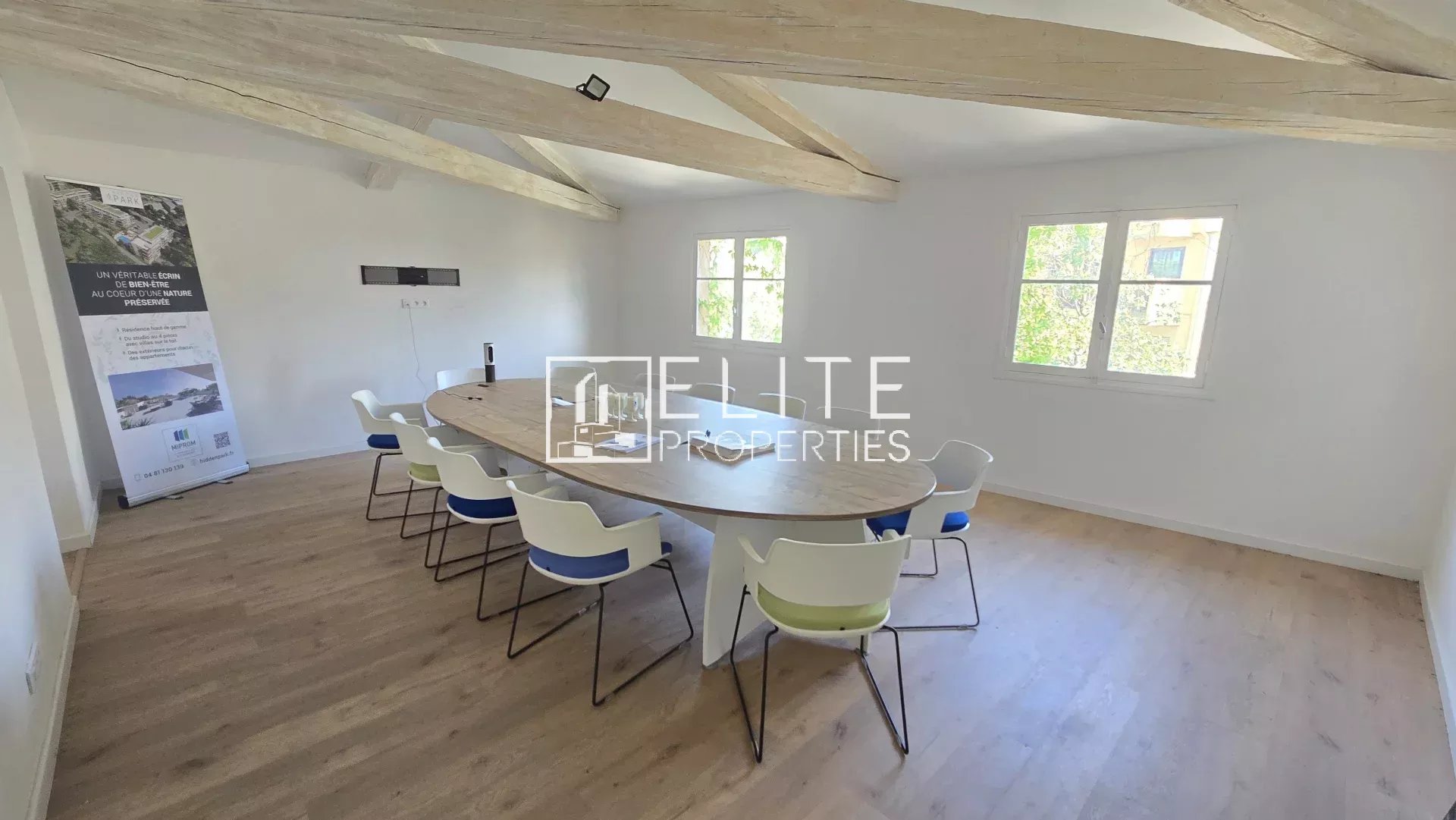 LOCAL COMMERCIAL 3 PIÈCES 119m² – MOUGINS - Photo 3