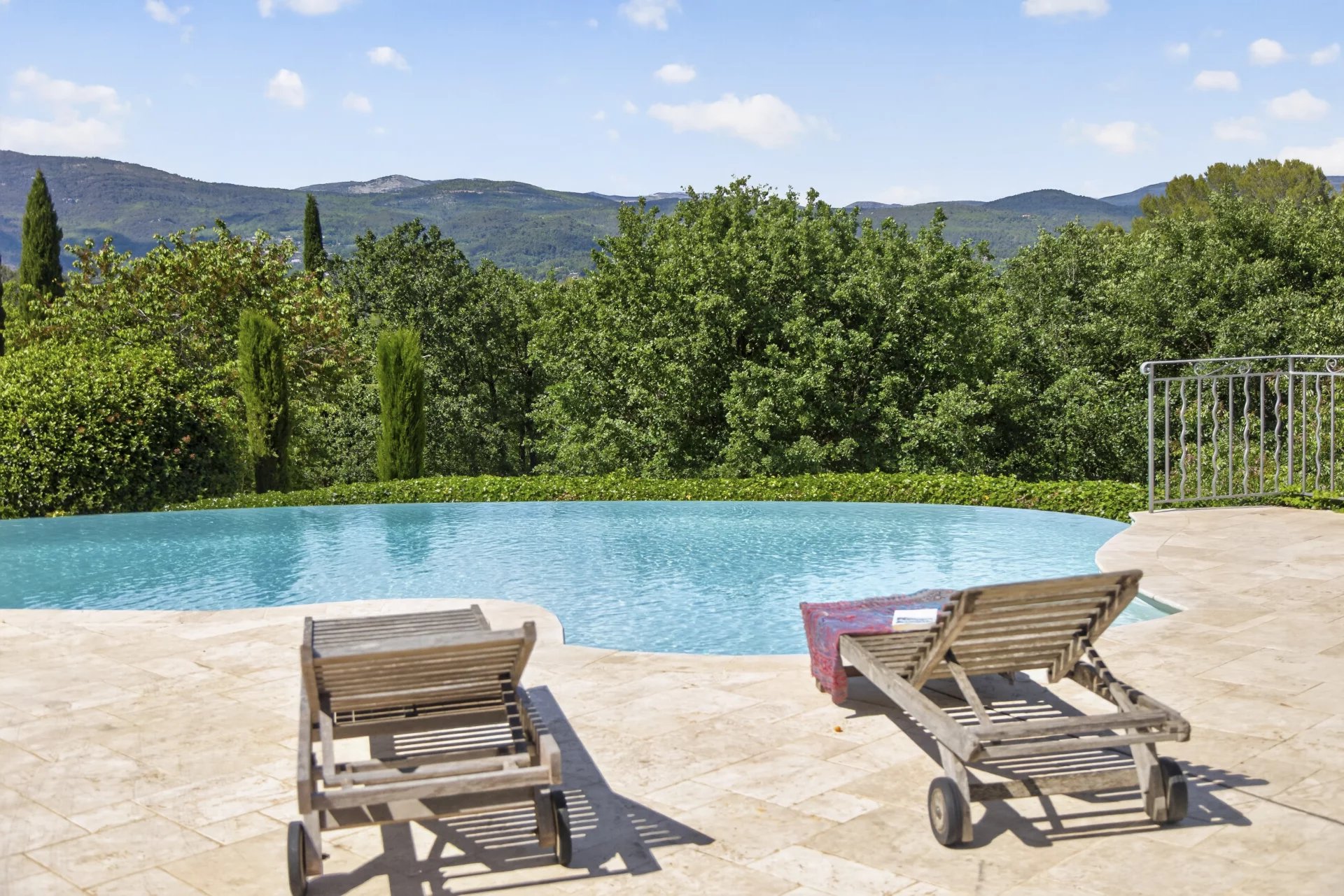 Beautiful Stone Property near Fayence with Views and Stables - Fayence