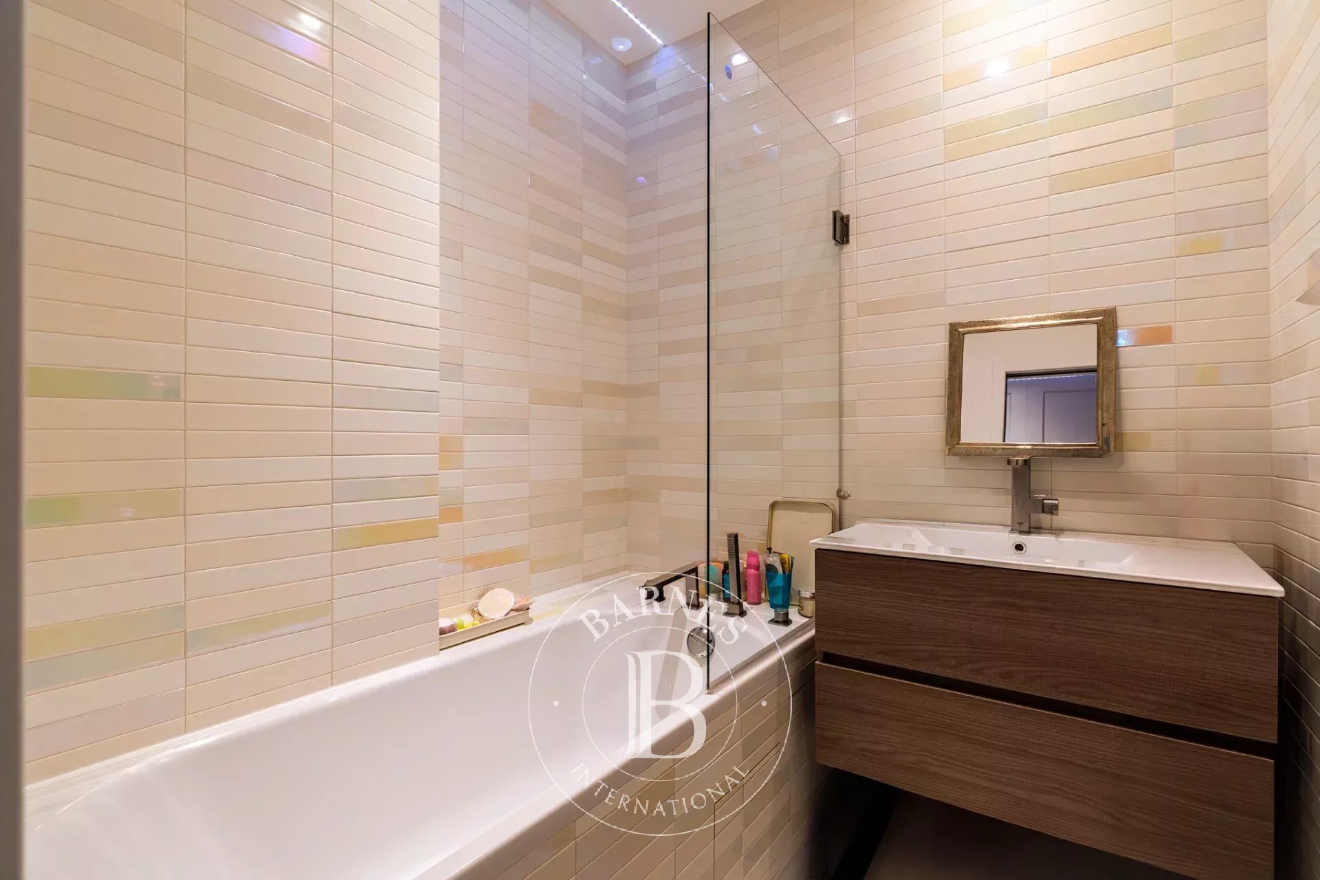 Daire Paris 16ème - picture 17