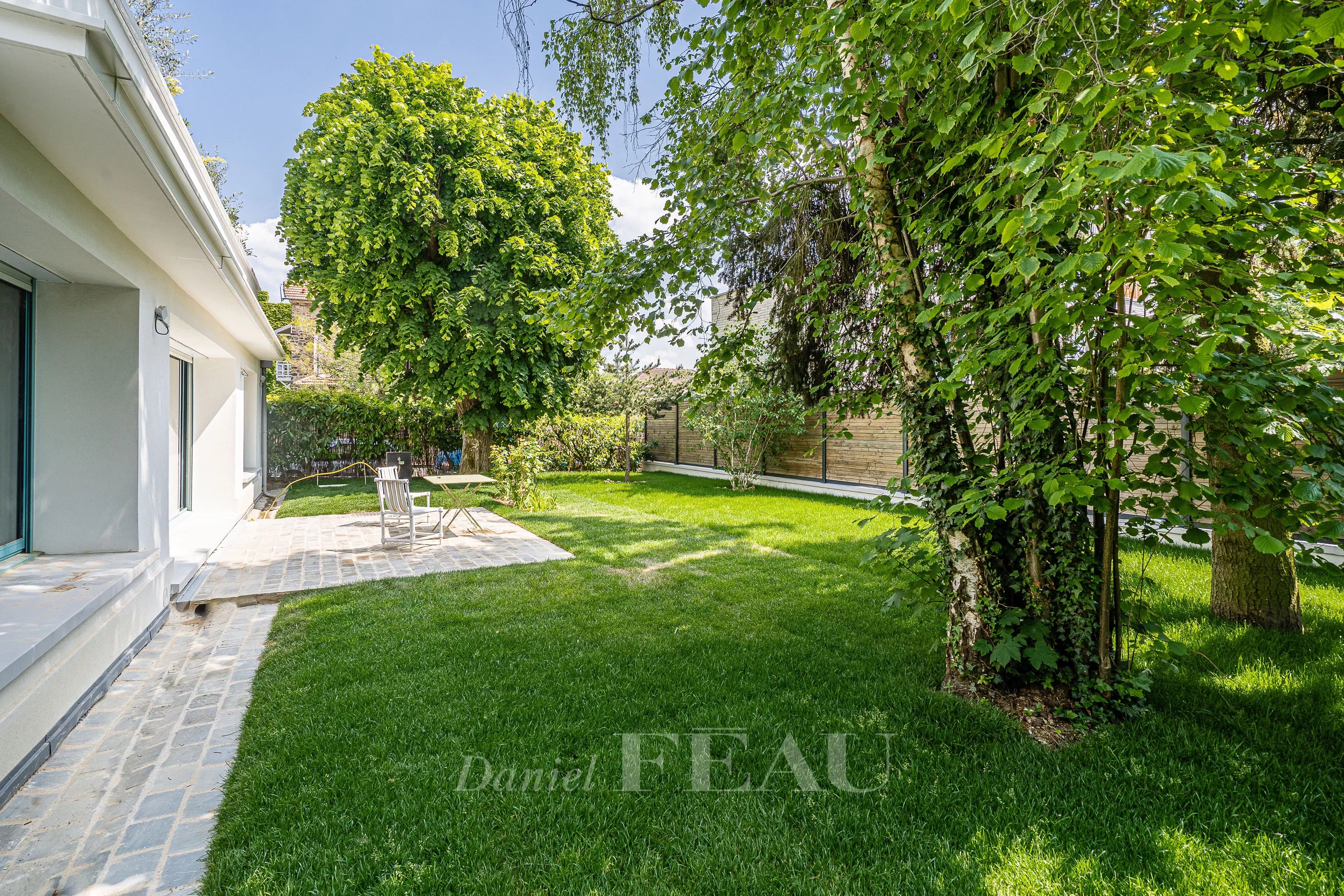 Sale Apartment Saint-Cloud