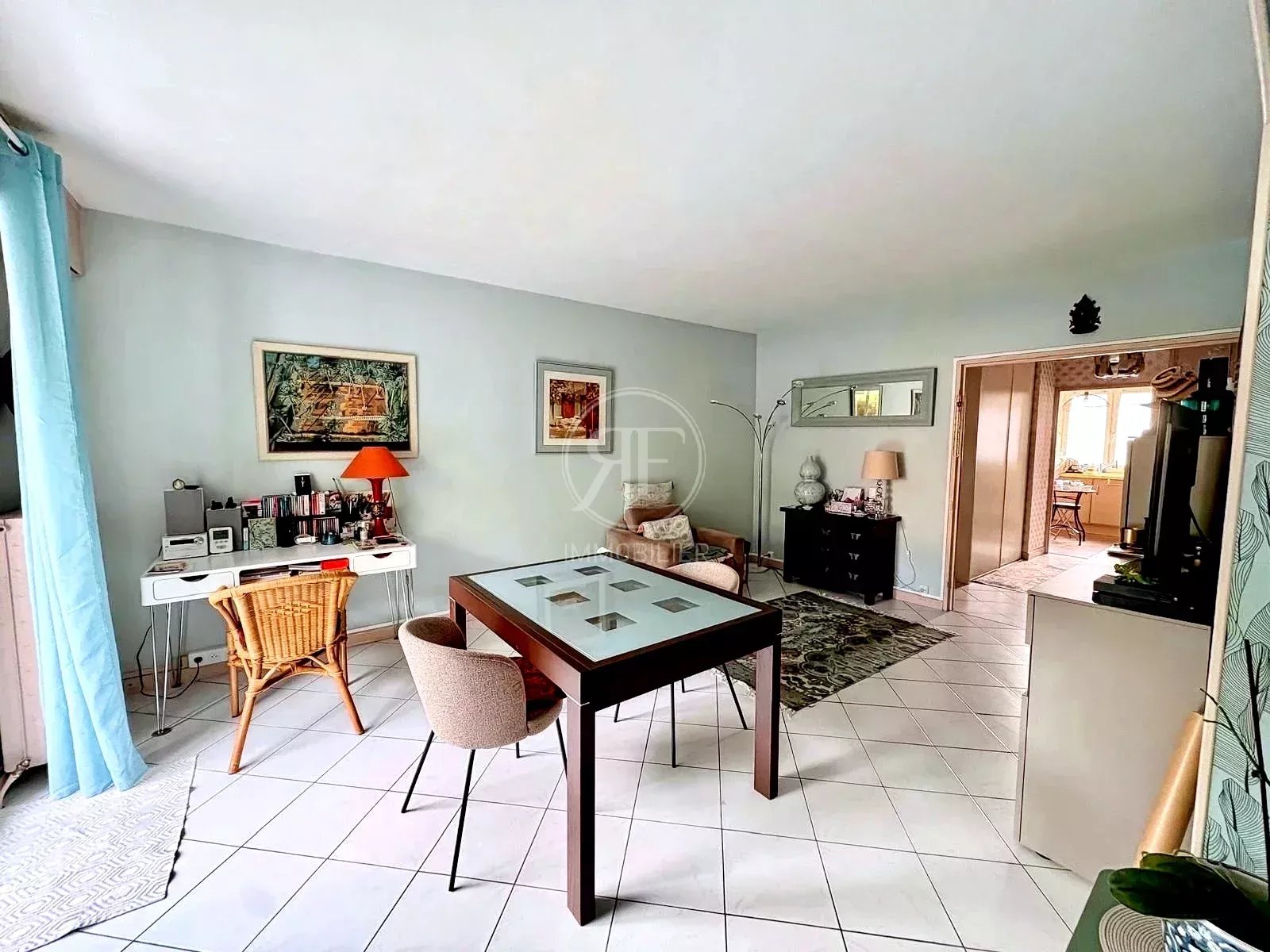 Agence immobilière de 