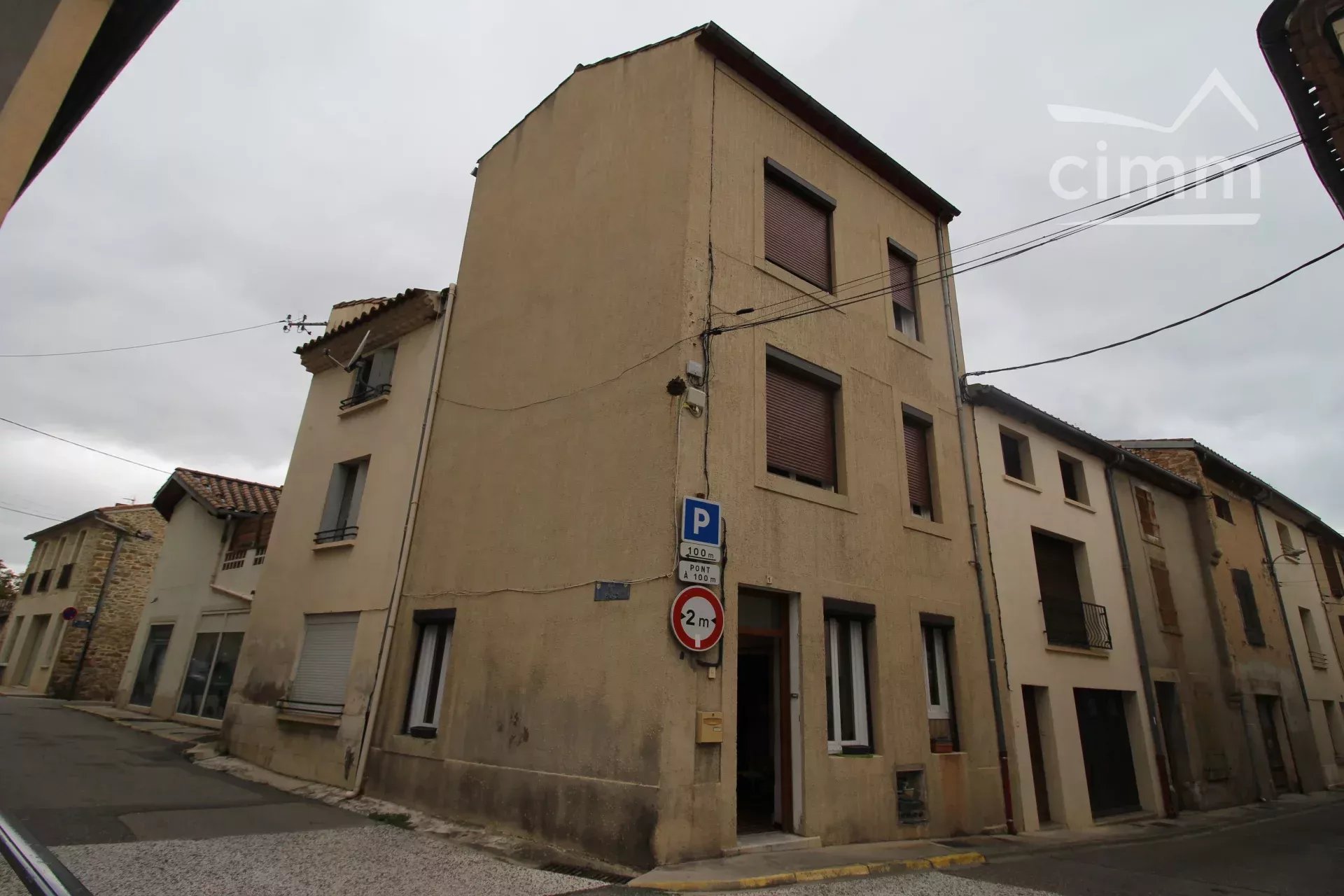 Agence immobilière de 