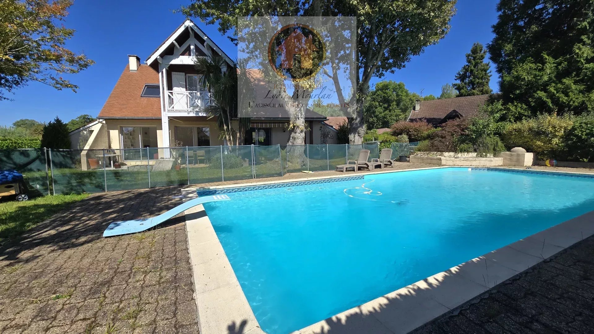 Agence immobilière de 