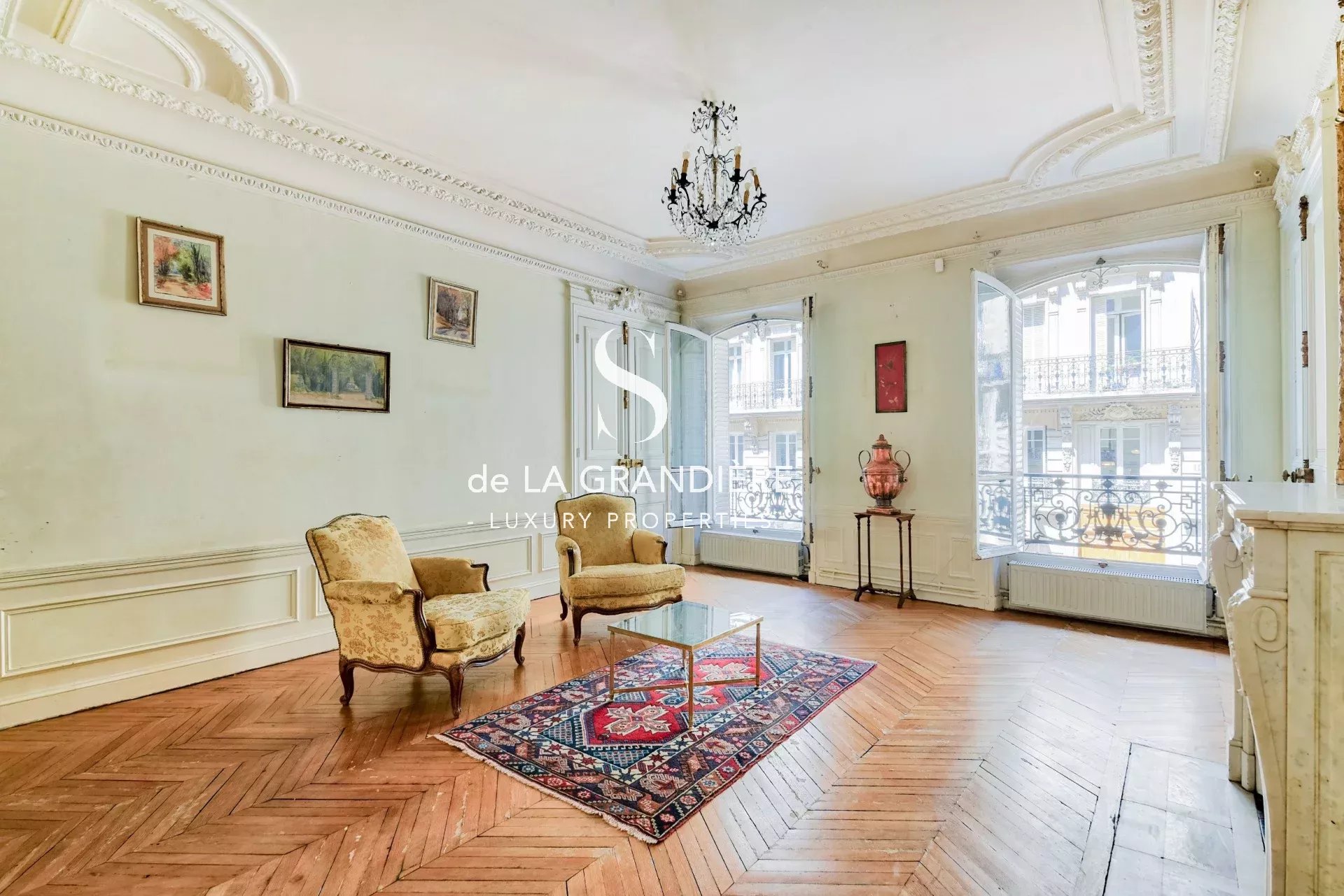 Paris 16ème - avenue Bugeaud - 151m2