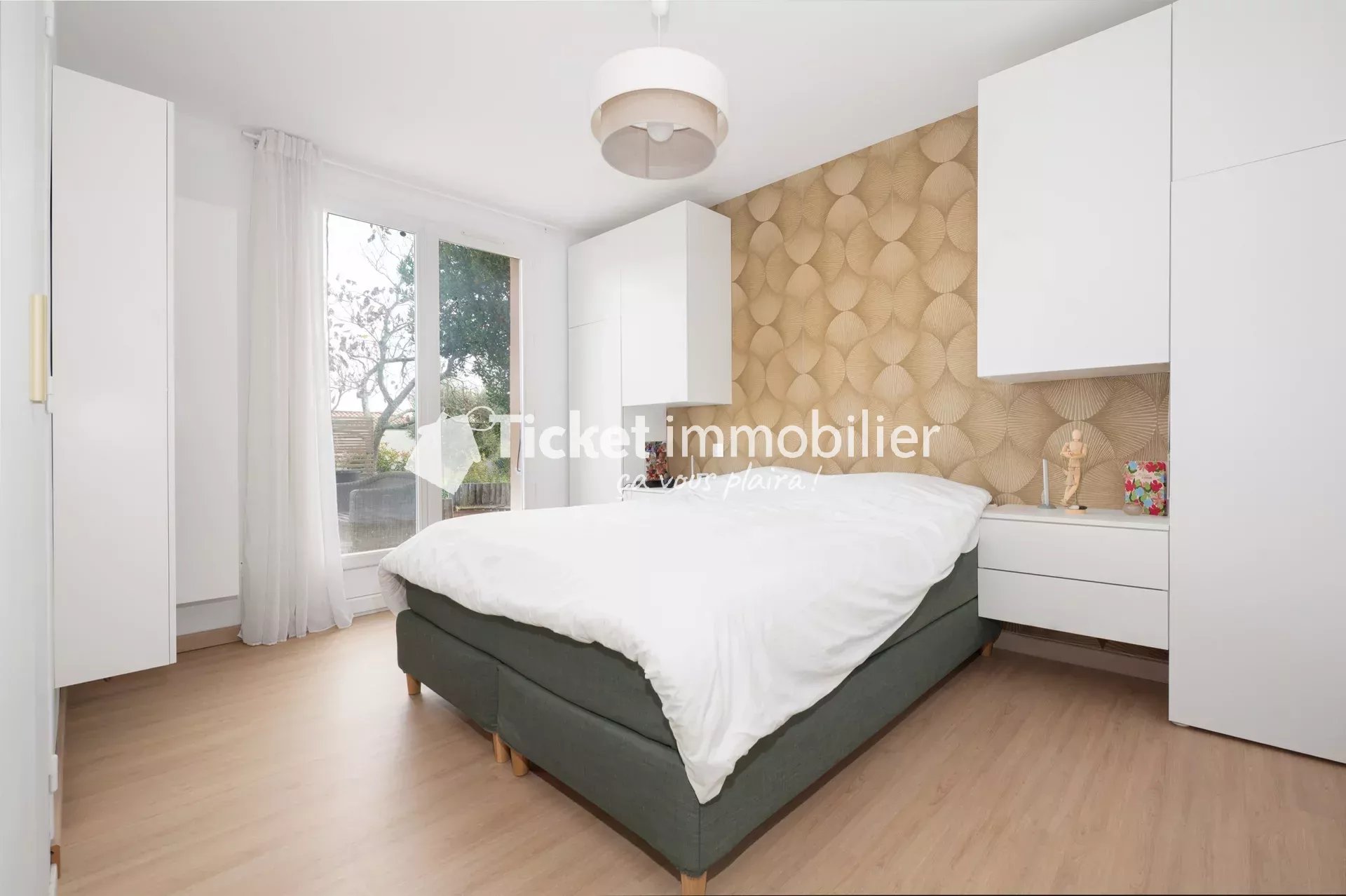 MAISON T9 203m2 RÉNOVÉE ET D'EXCEPTION AVEC TRIPLE GARAGE, POMPE A CHALEUR, TERRAIN DE 1636m2 ... — photo 11